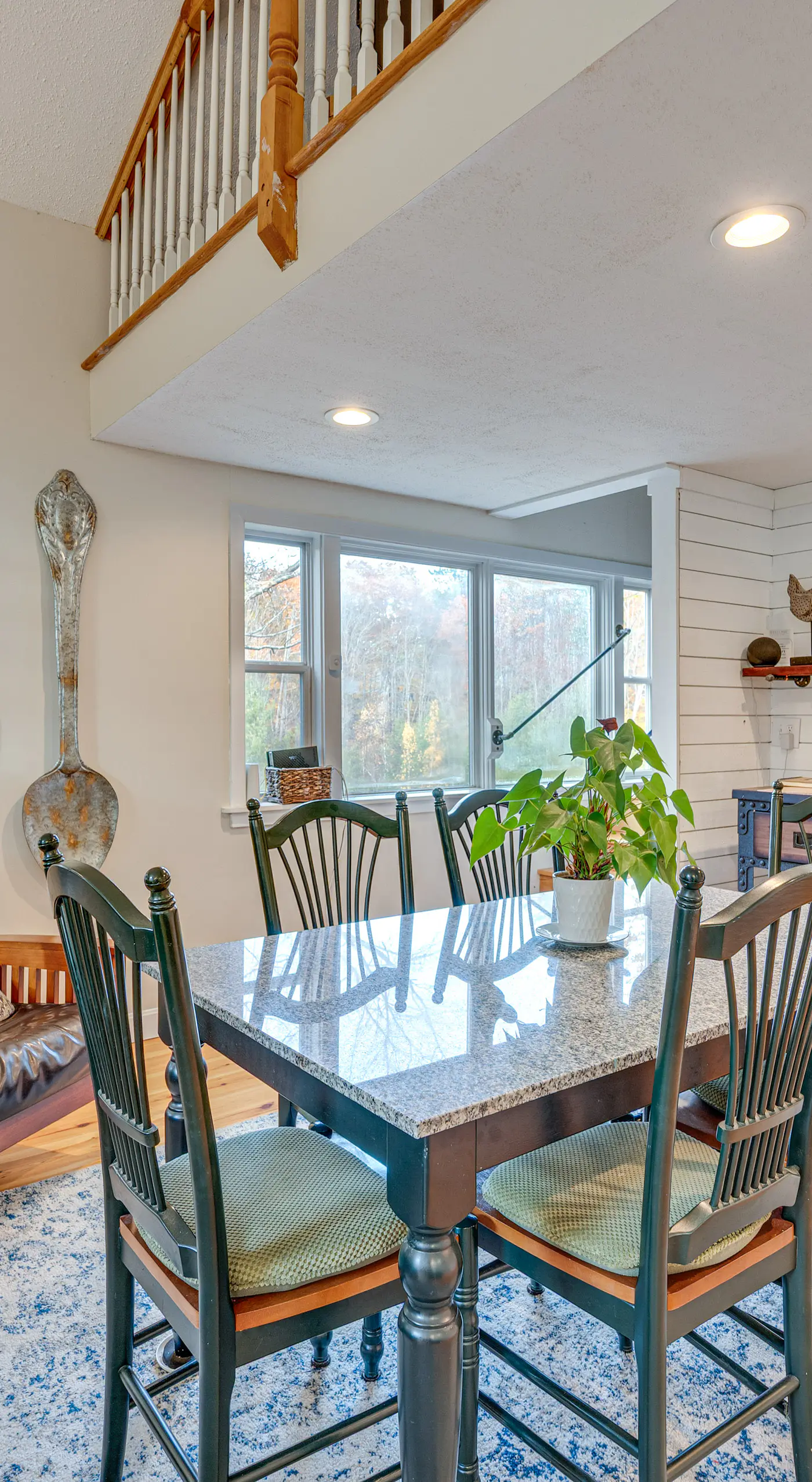 White Mountains Home w/ Hot Tub - Walk to Town!