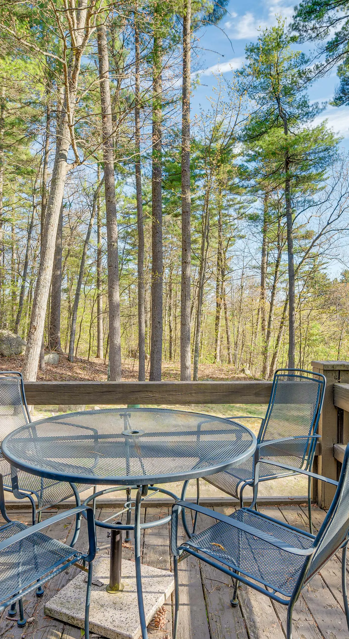 0.5 Mi to Dtwn & Trails: Conway Condo w/ Hot Tub!