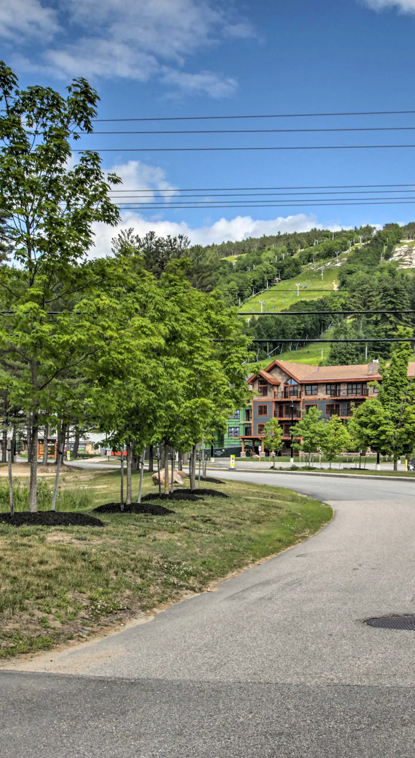 0.5 Mi to Dtwn & Trails: Conway Condo w/ Hot Tub!
