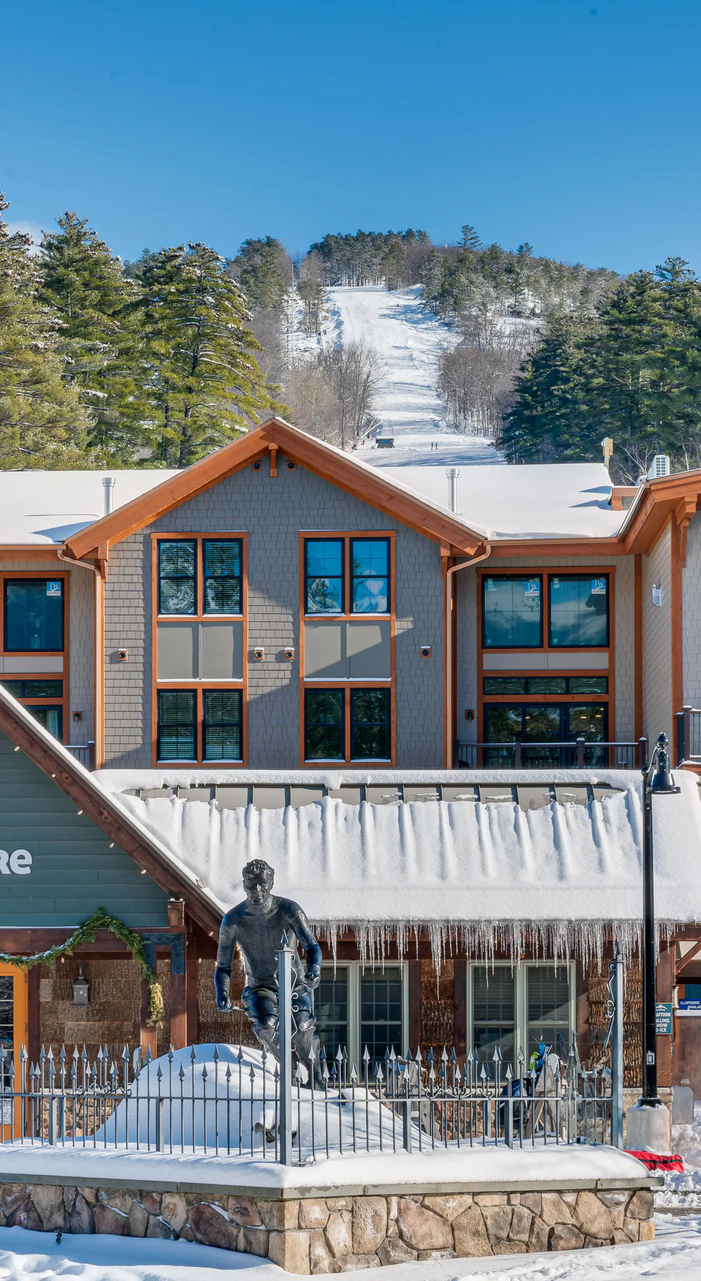 The Perfect All-Season Escape!!!