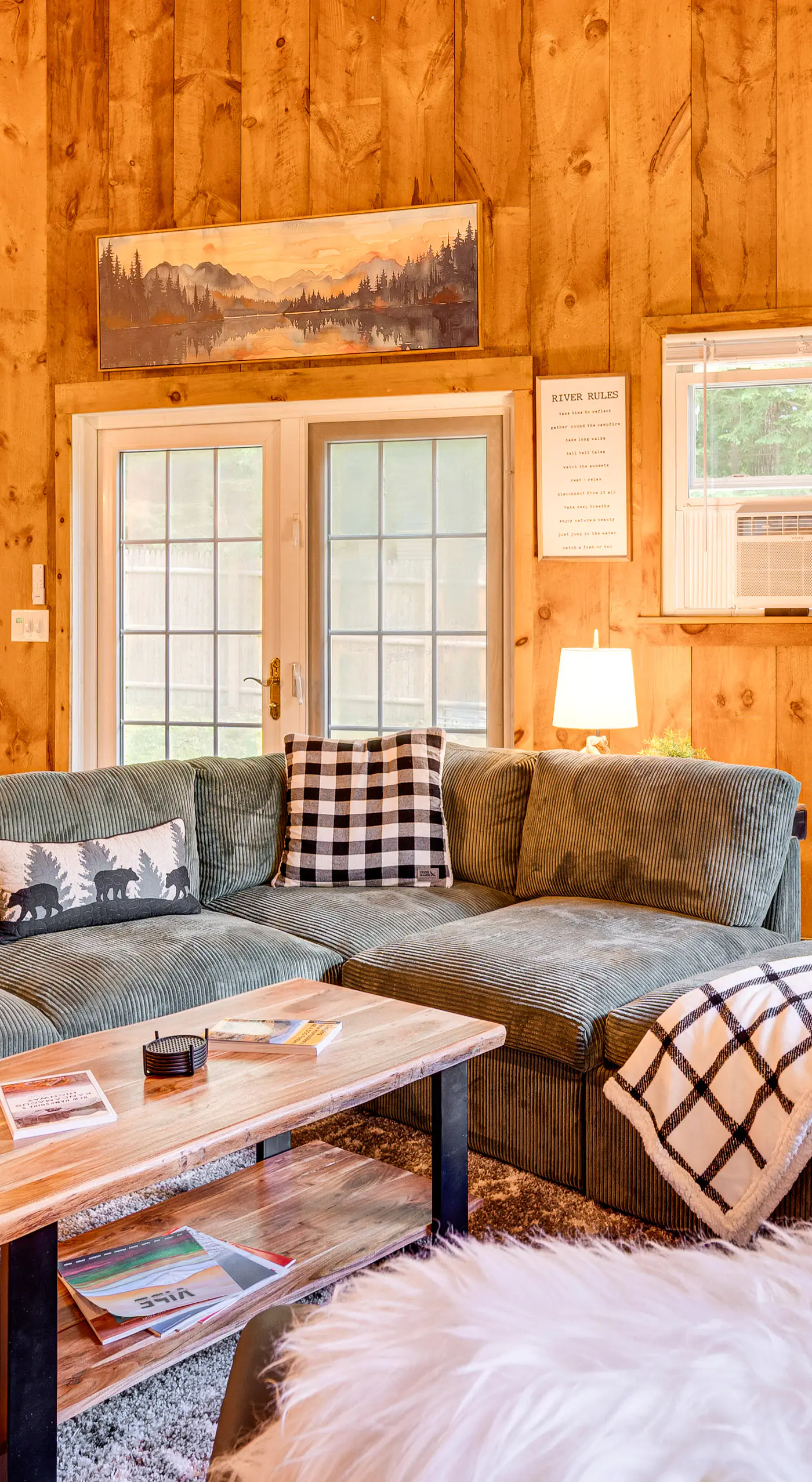 2 Mi to Conway: Cozy Cabin w/ Grill & Yard!