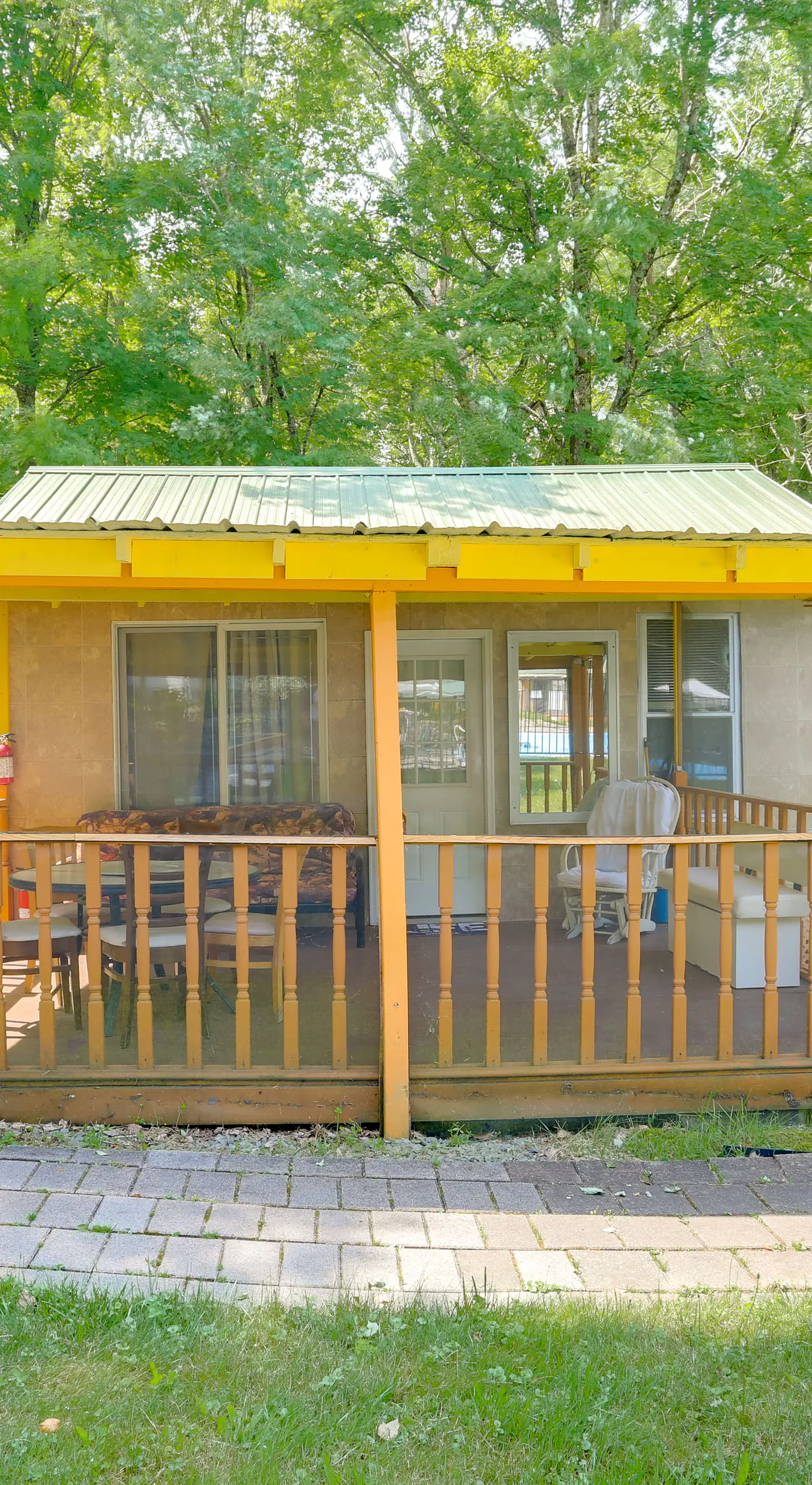 6 Mi to Bethel Woods: Cabin w/ Pool Access