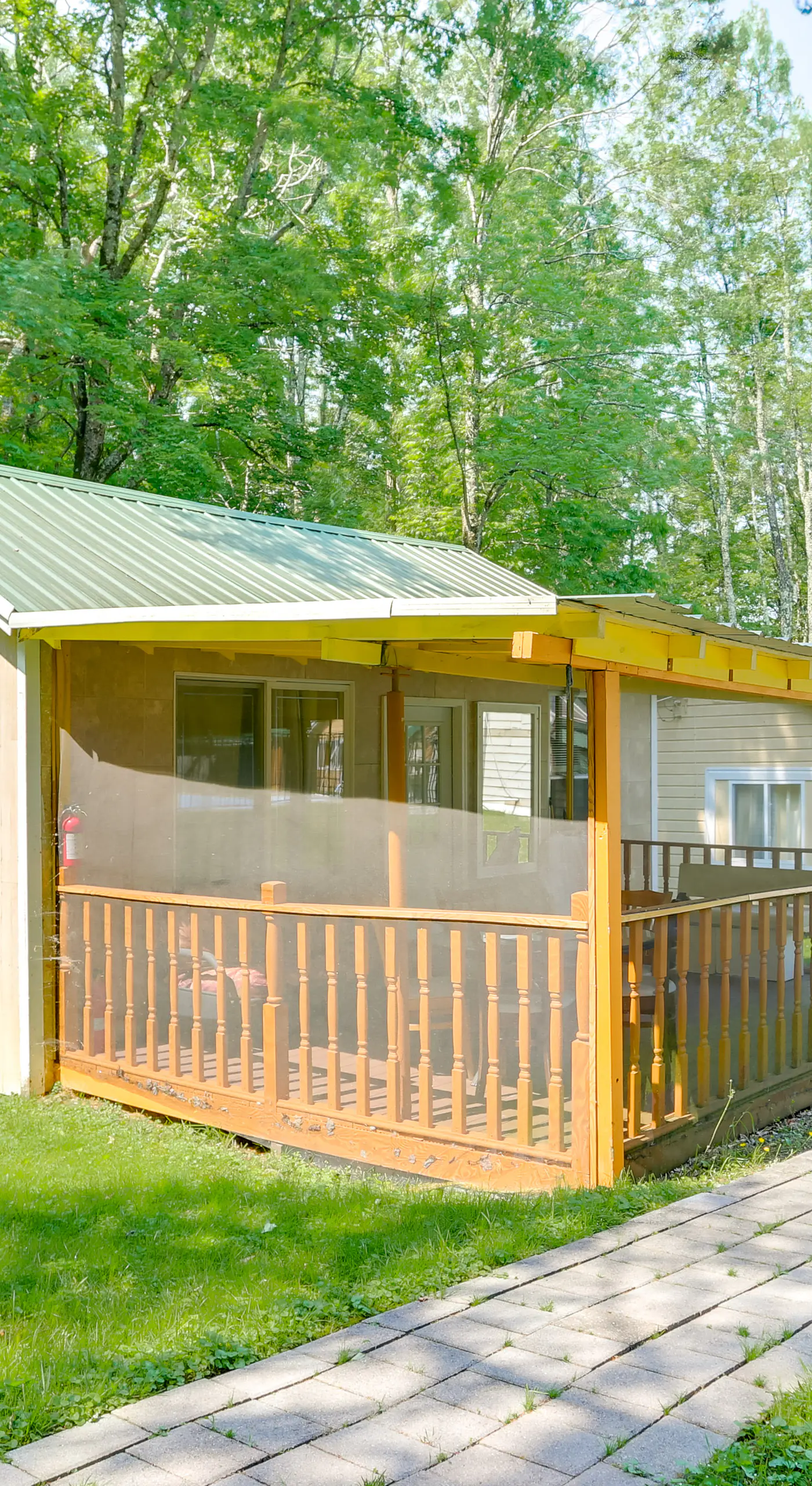 6 Mi to Bethel Woods: Cabin w/ Pool Access
