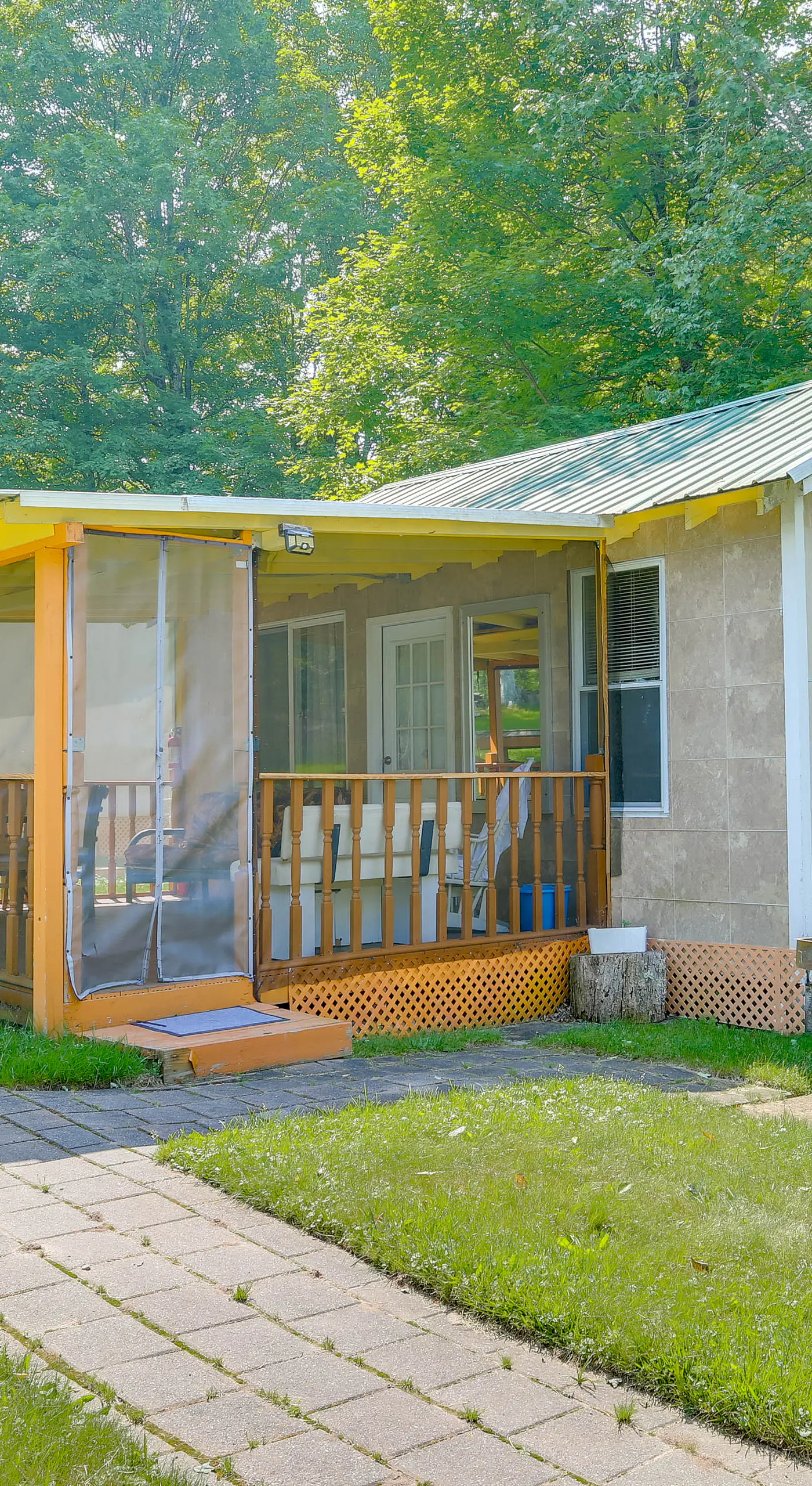 Screened Porch + Fire Pit: Cabin Near Bethel Woods