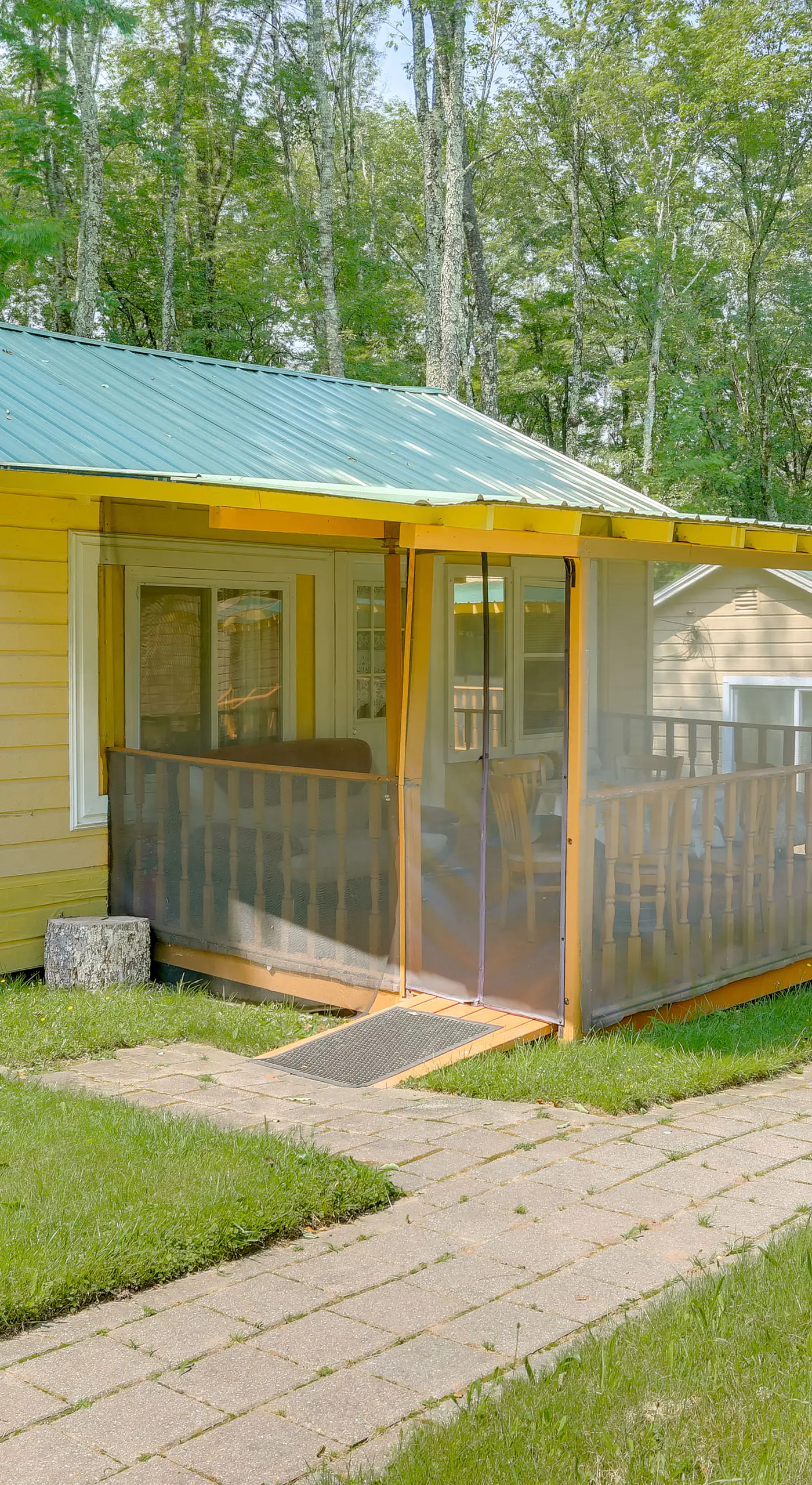 Screened Porch + Fire Pit: Cabin Near Bethel Woods
