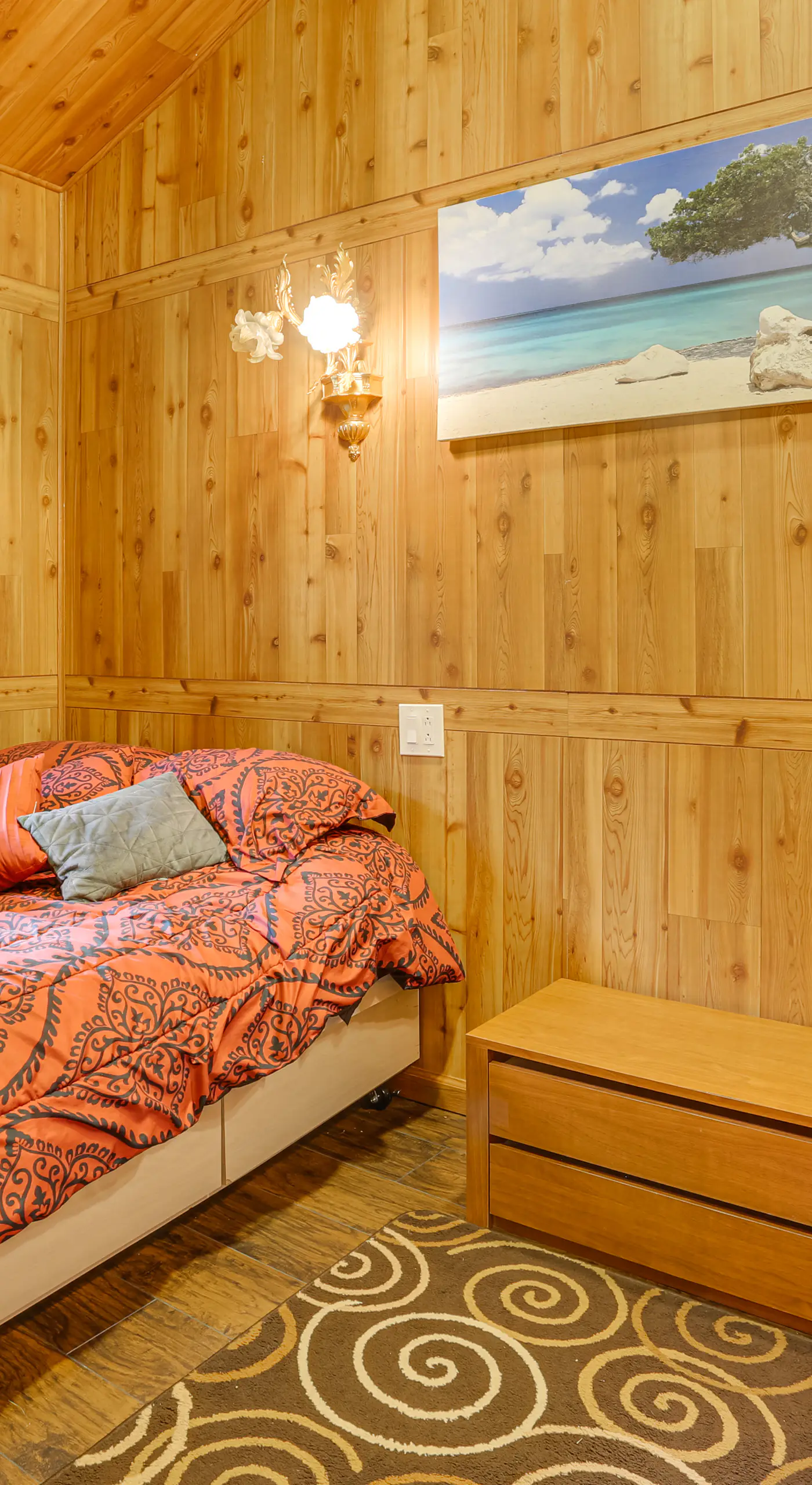 6 Mi to Bethel Woods Center: Cabin Near Shops