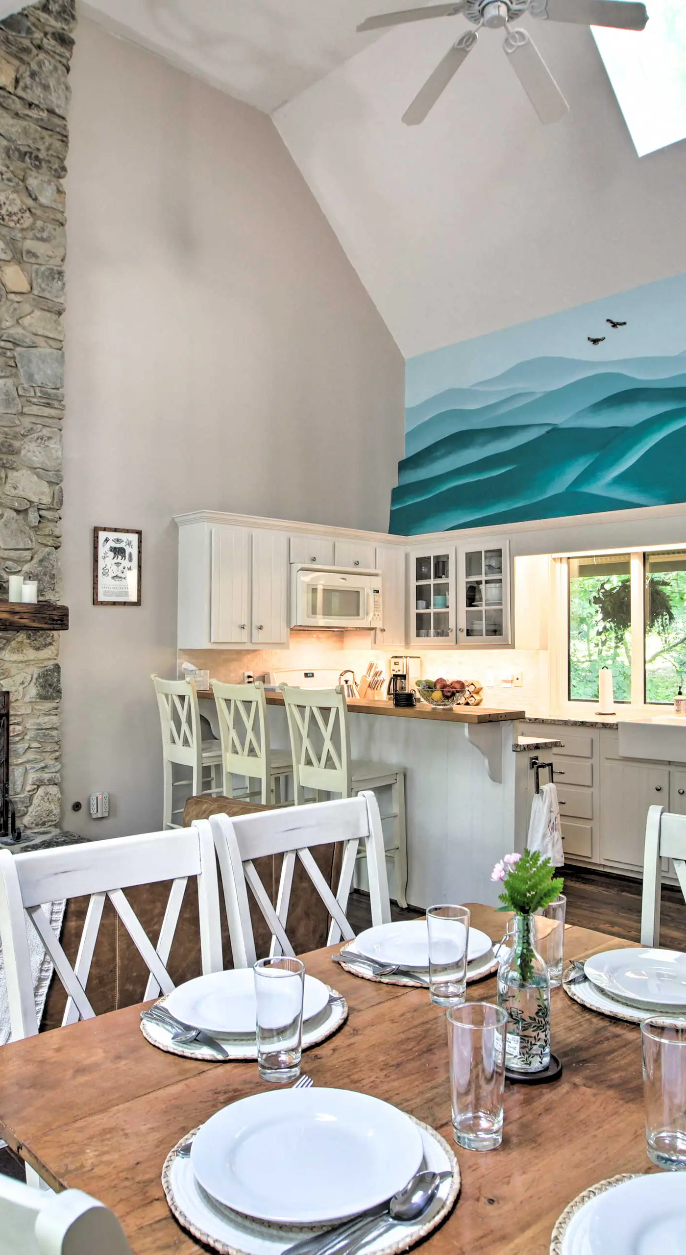 Wintergreen Resort Home w/ 2 Decks + Ski Access!