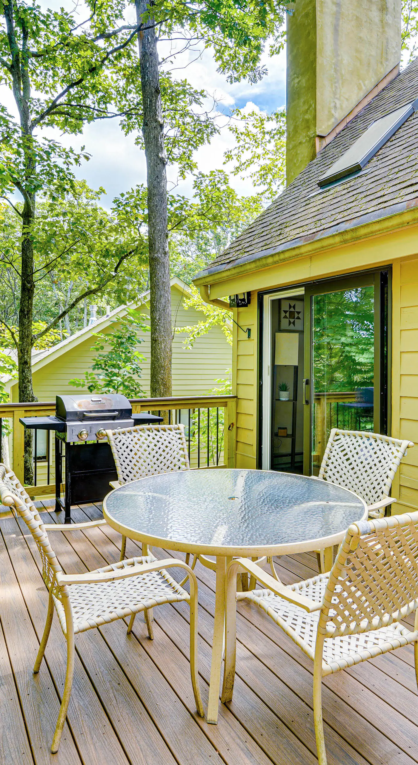 Wintergreen Resort Home w/ 2 Decks + Ski Access!