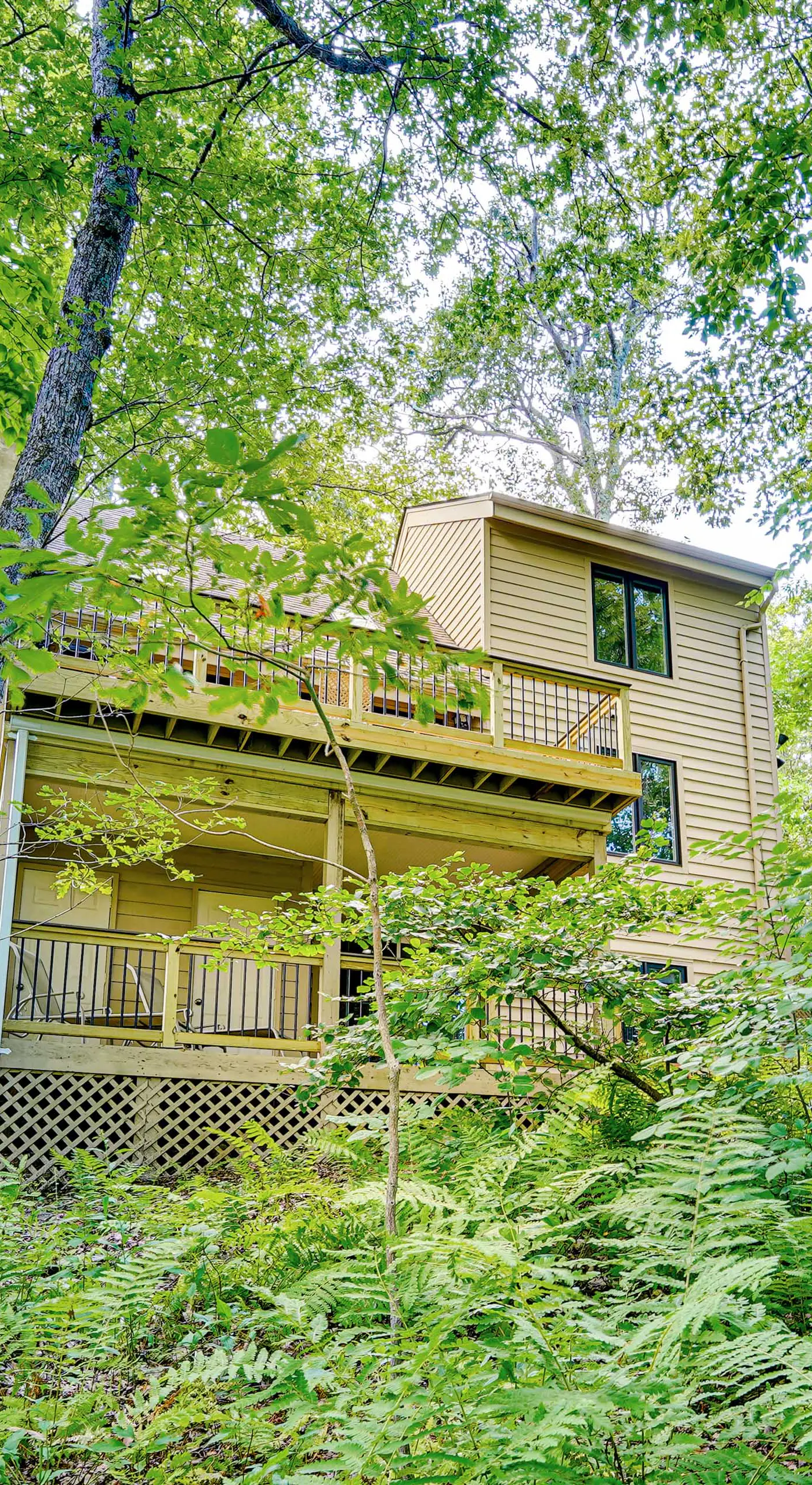 Wintergreen Resort Home w/ 2 Decks + Ski Access!