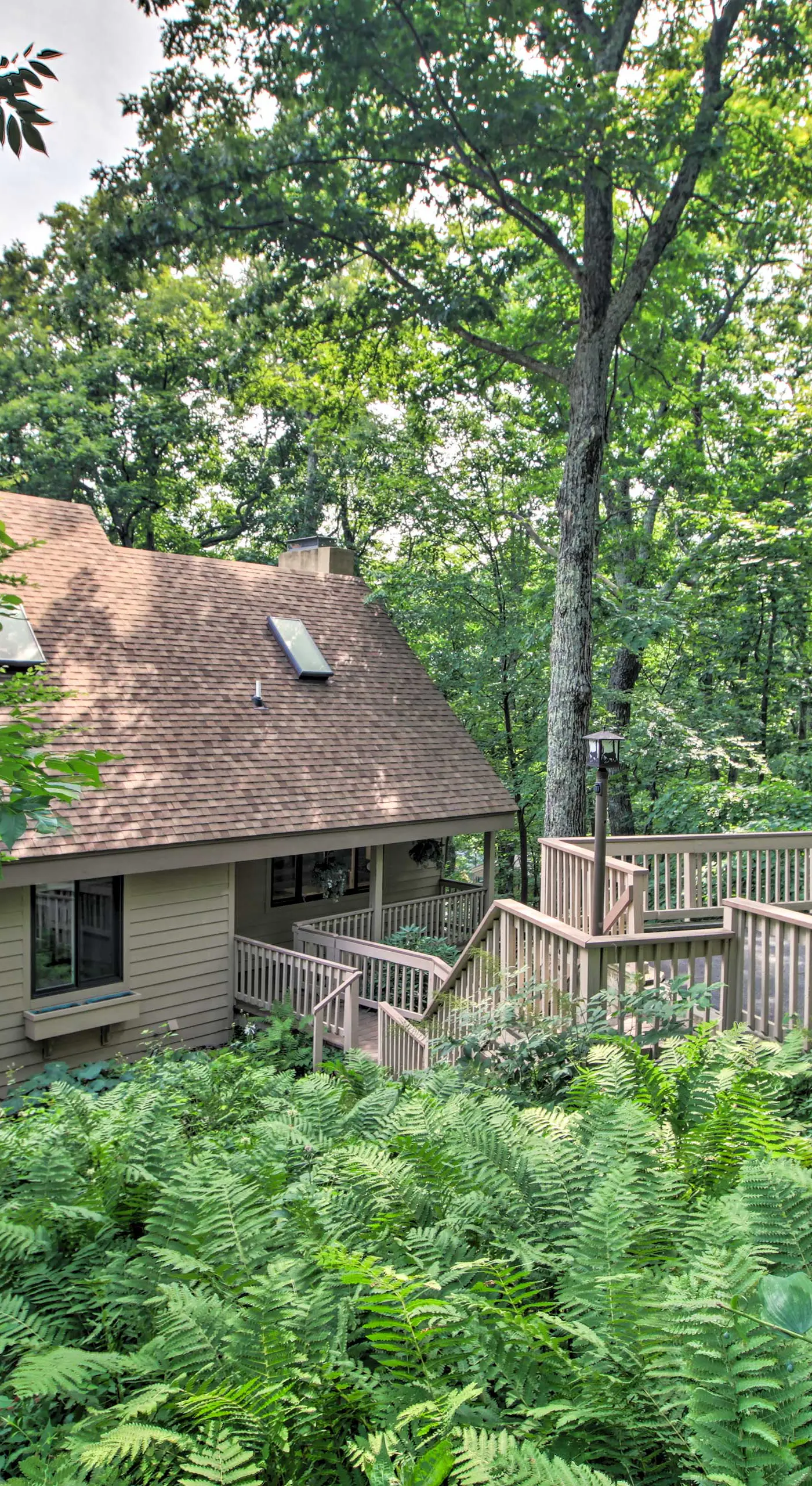 Wintergreen Resort Home w/ 2 Decks + Ski Access!