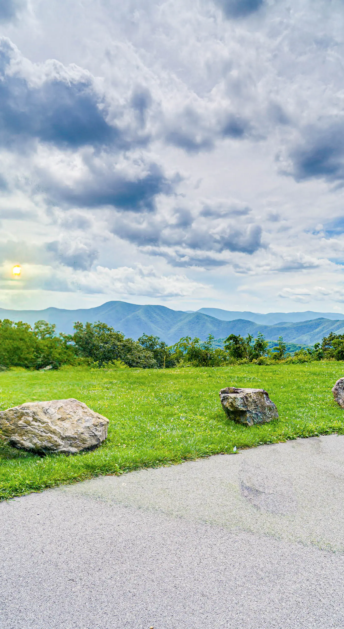 Wintergreen Resort Home w/ 2 Decks + Ski Access!