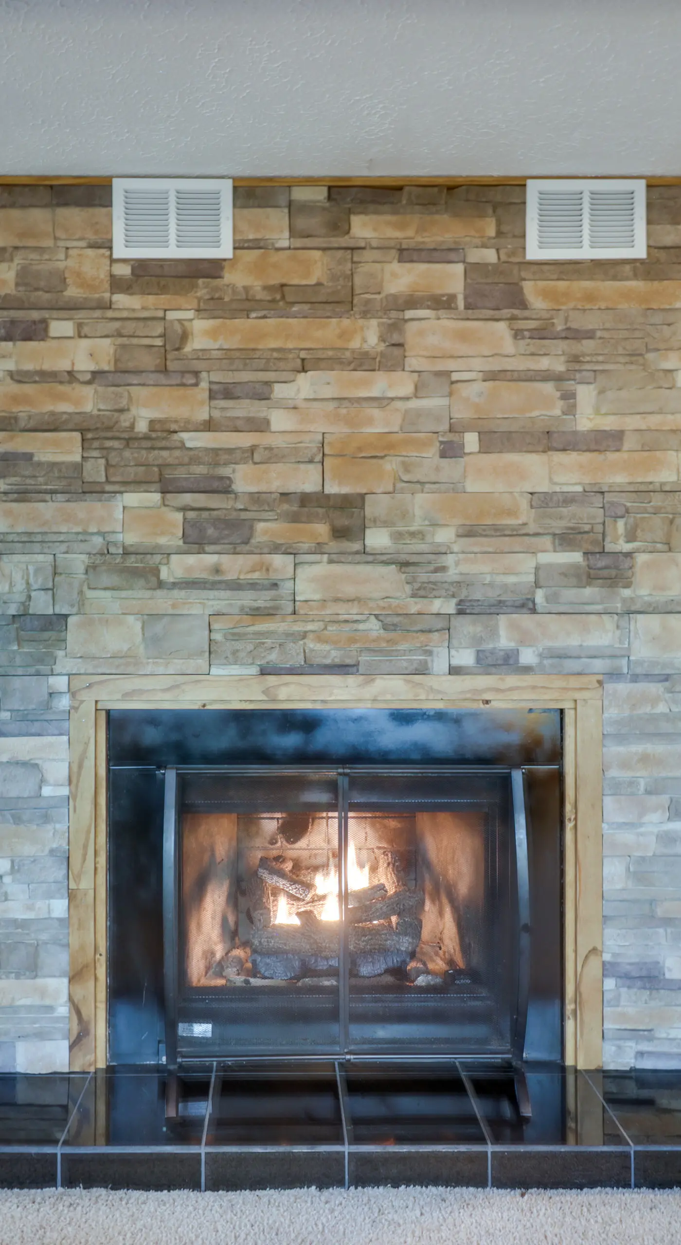 Wintergreen Home w/ Hot Tub, Deck & Mountain Views