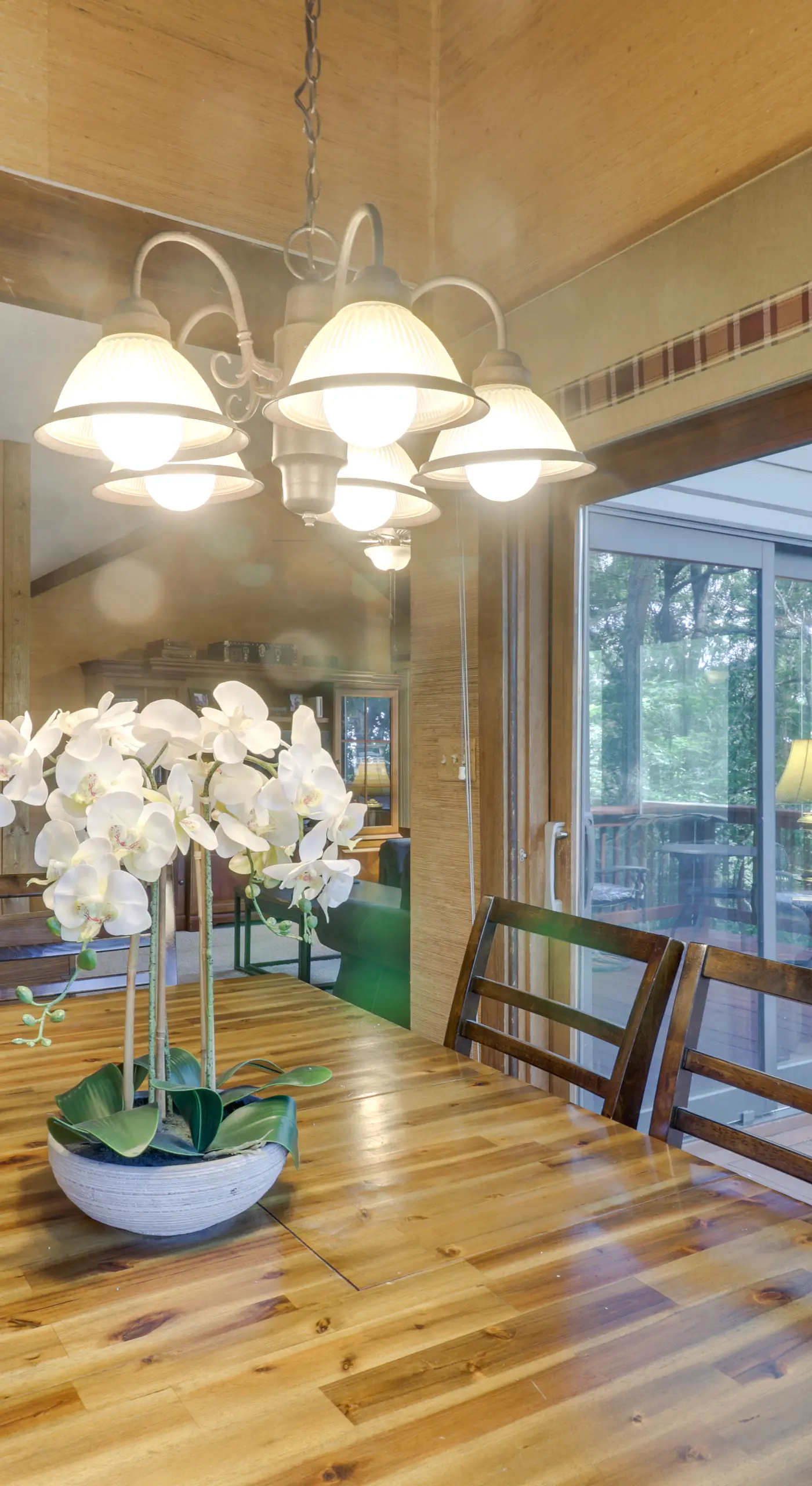 Wintergreen Home w/ Hot Tub, Deck & Mountain Views