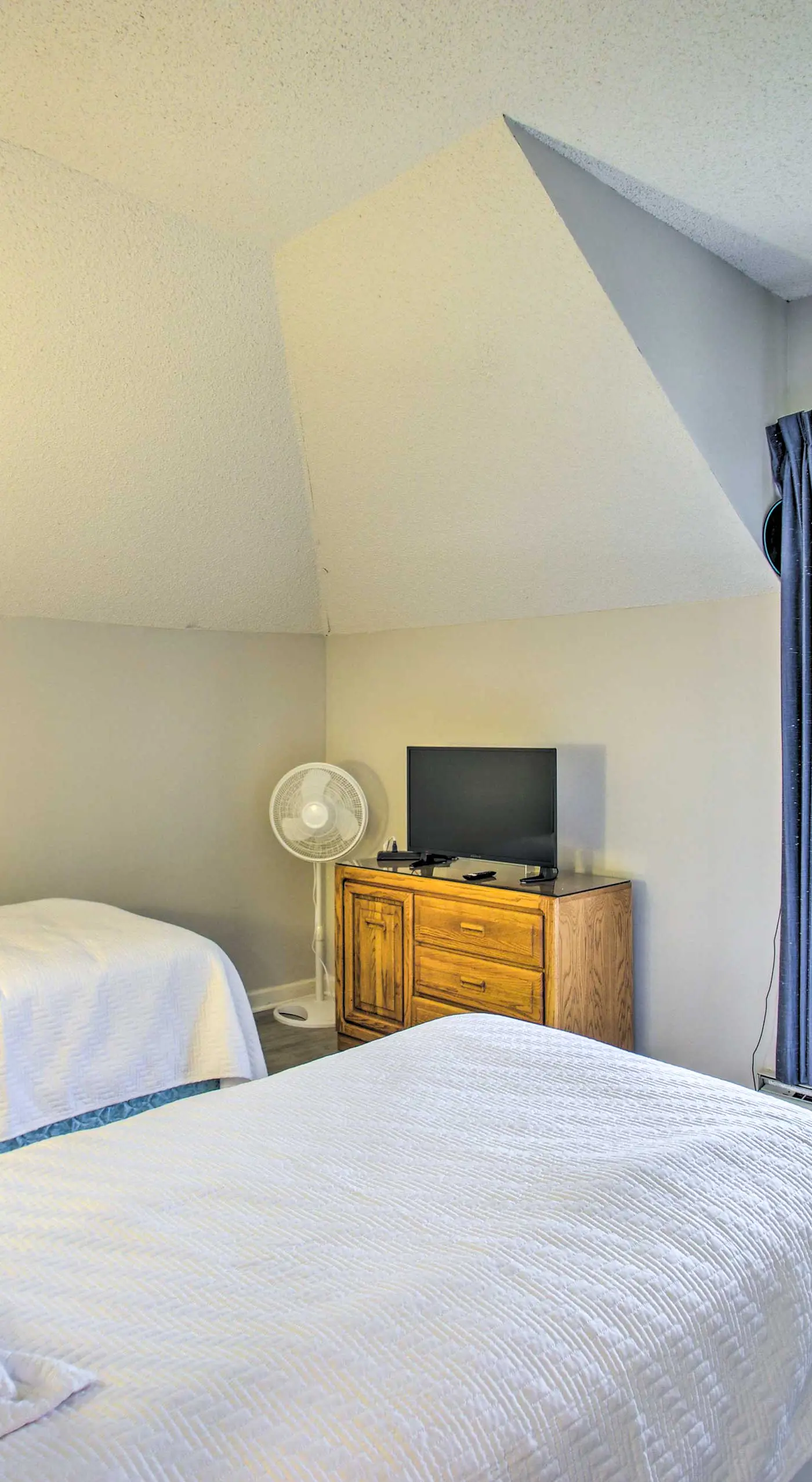 Idyllic Wintergreen Condo w/ Resort Amenities