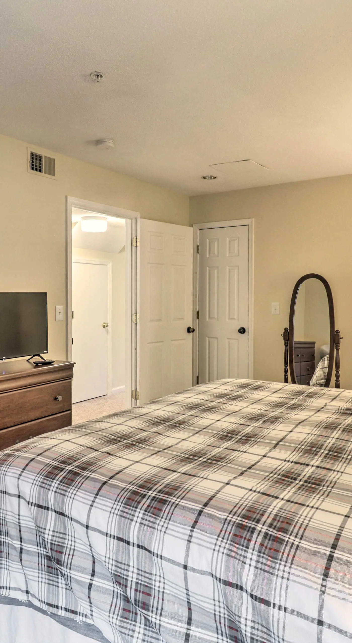 Wintergreen Resort Retreat w/ Skiing Access!