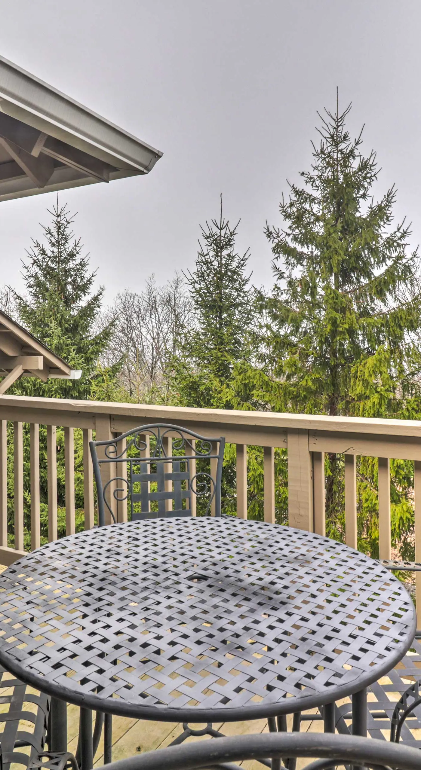 Wintergreen Resort Retreat w/ Skiing Access!