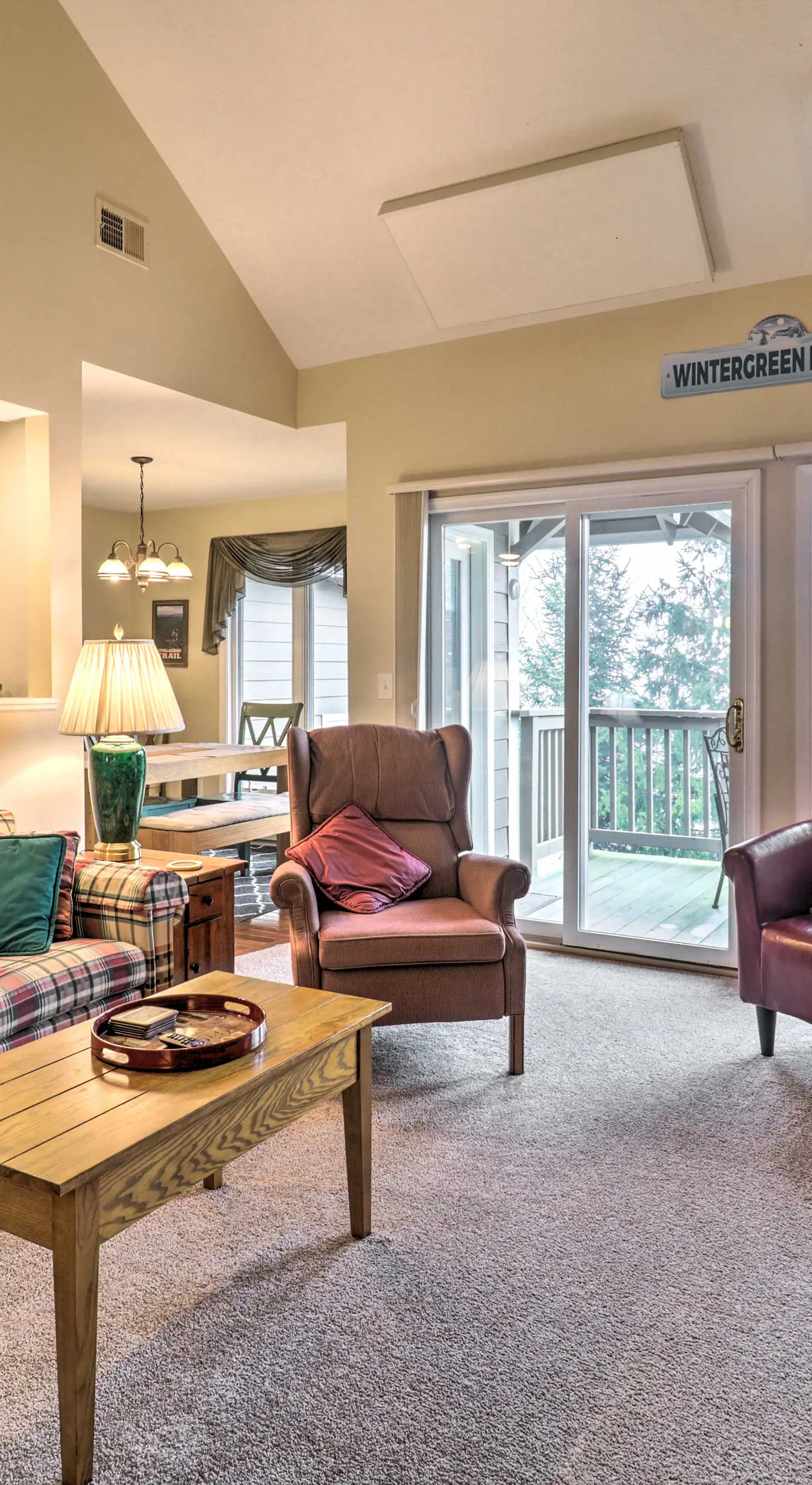 Wintergreen Resort Retreat w/ Skiing Access!
