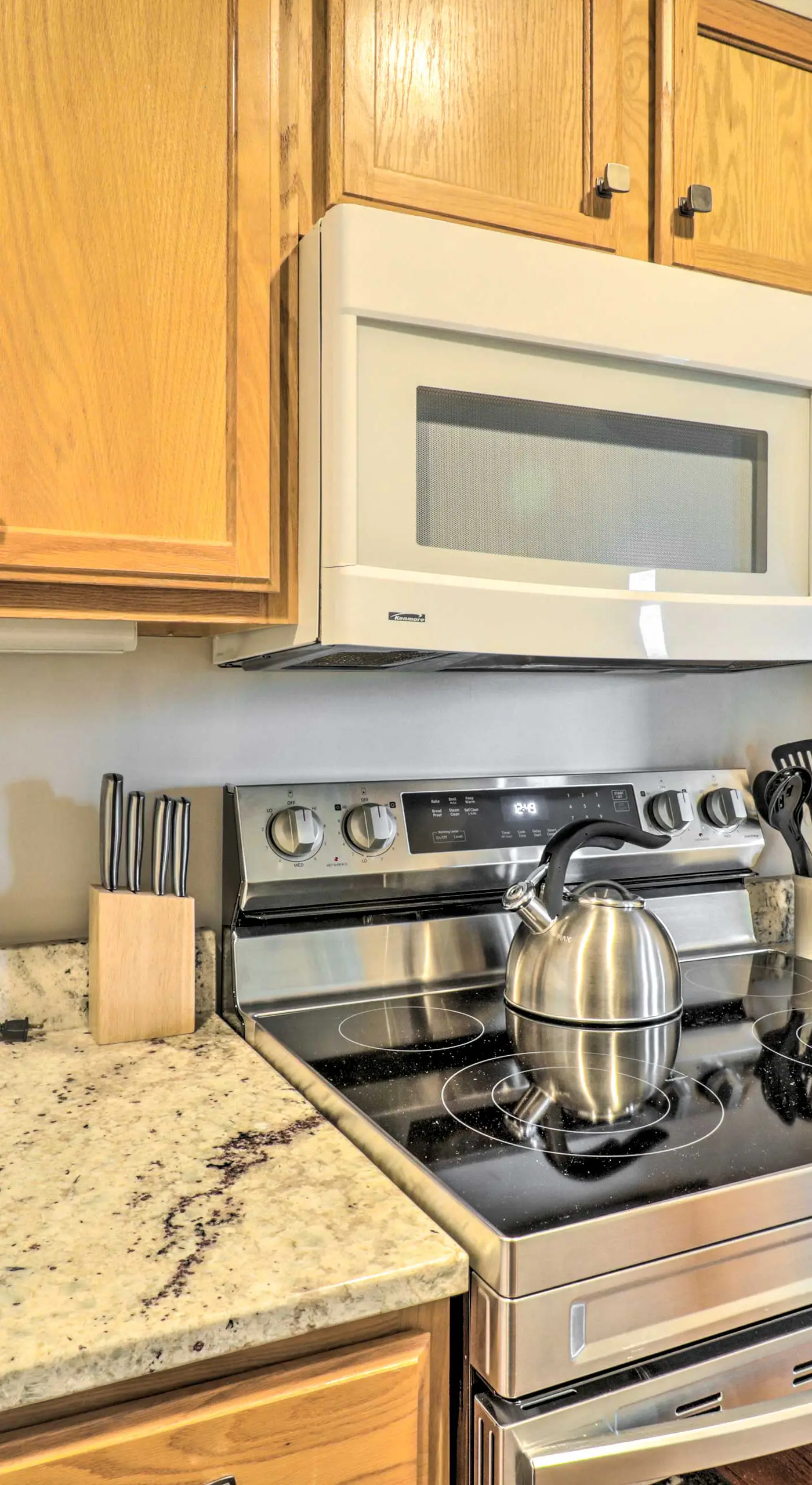 Wintergreen Resort Retreat w/ Skiing Access!