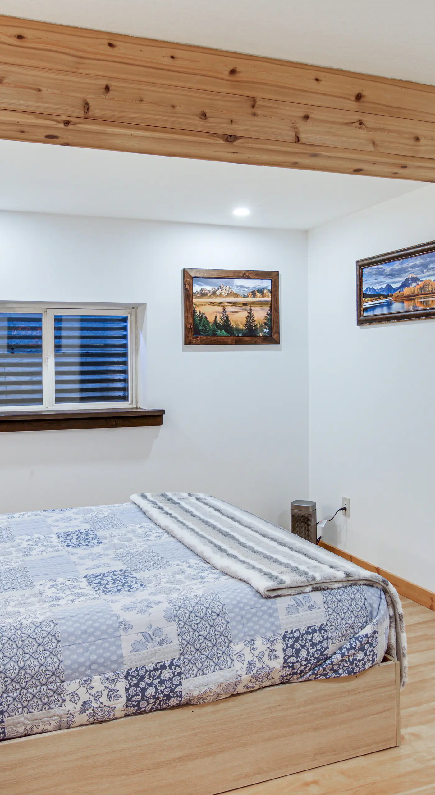 Sauna, Gas Grill & More! Belgrade Duplex