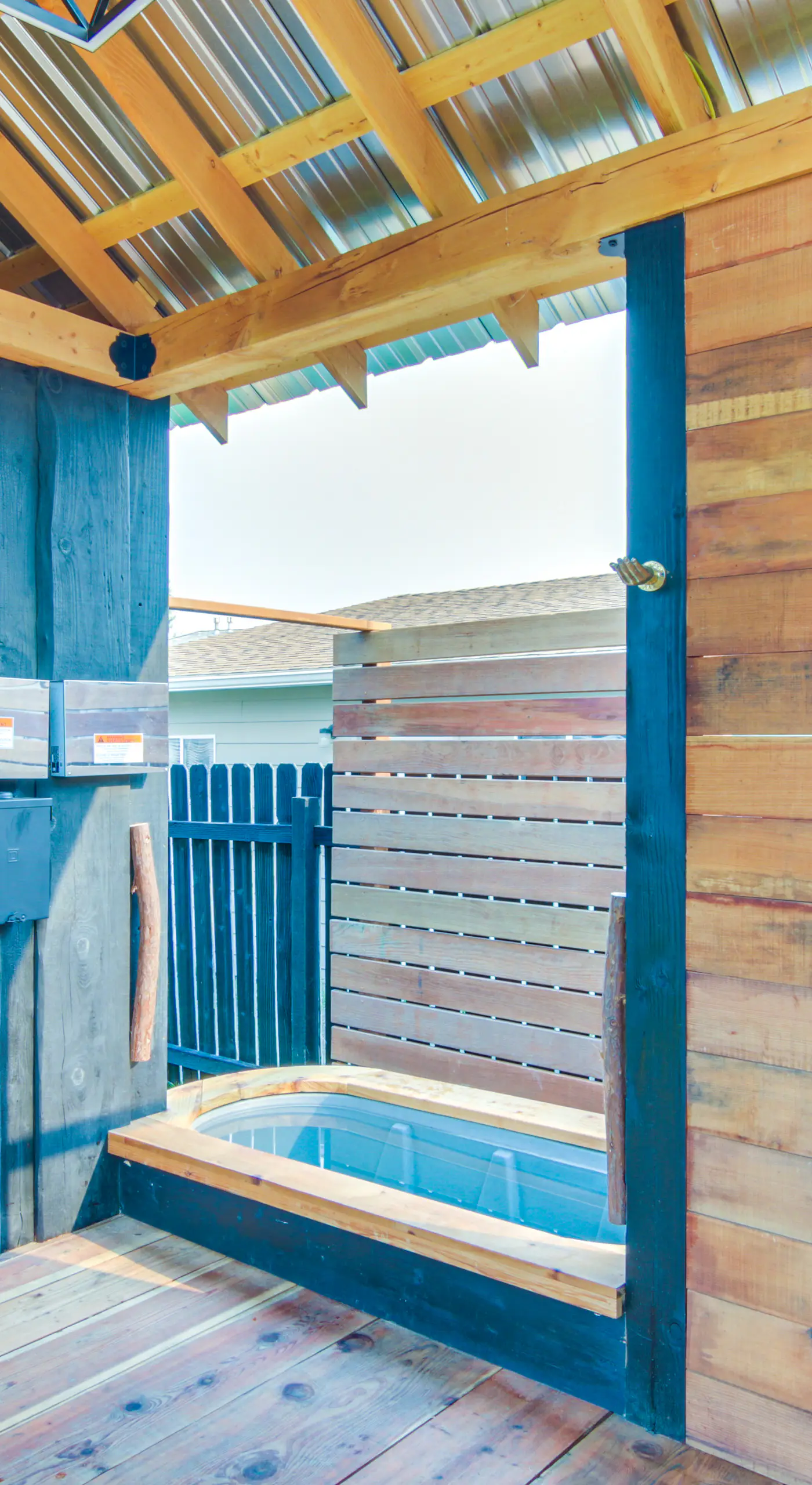 Sauna, Gas Grill & More! Belgrade Duplex