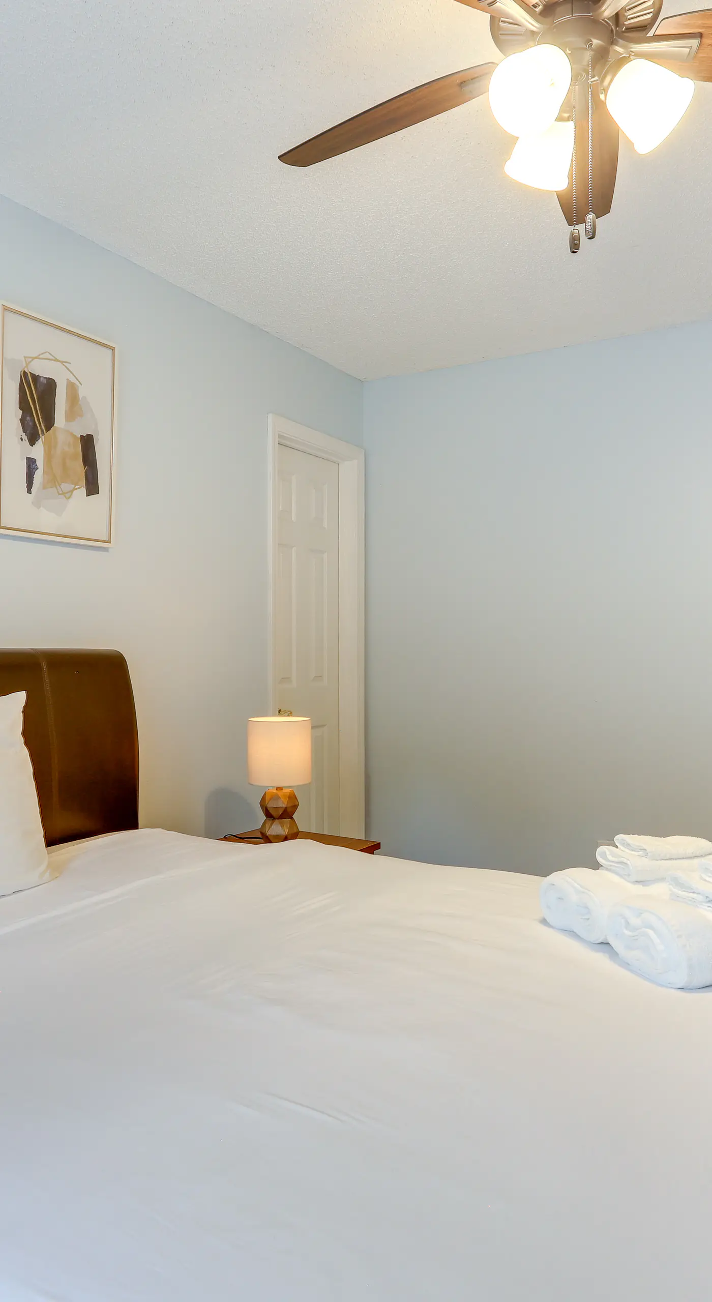 Spacious Stockbridge Manor: Pool Table, 2 Kitchens