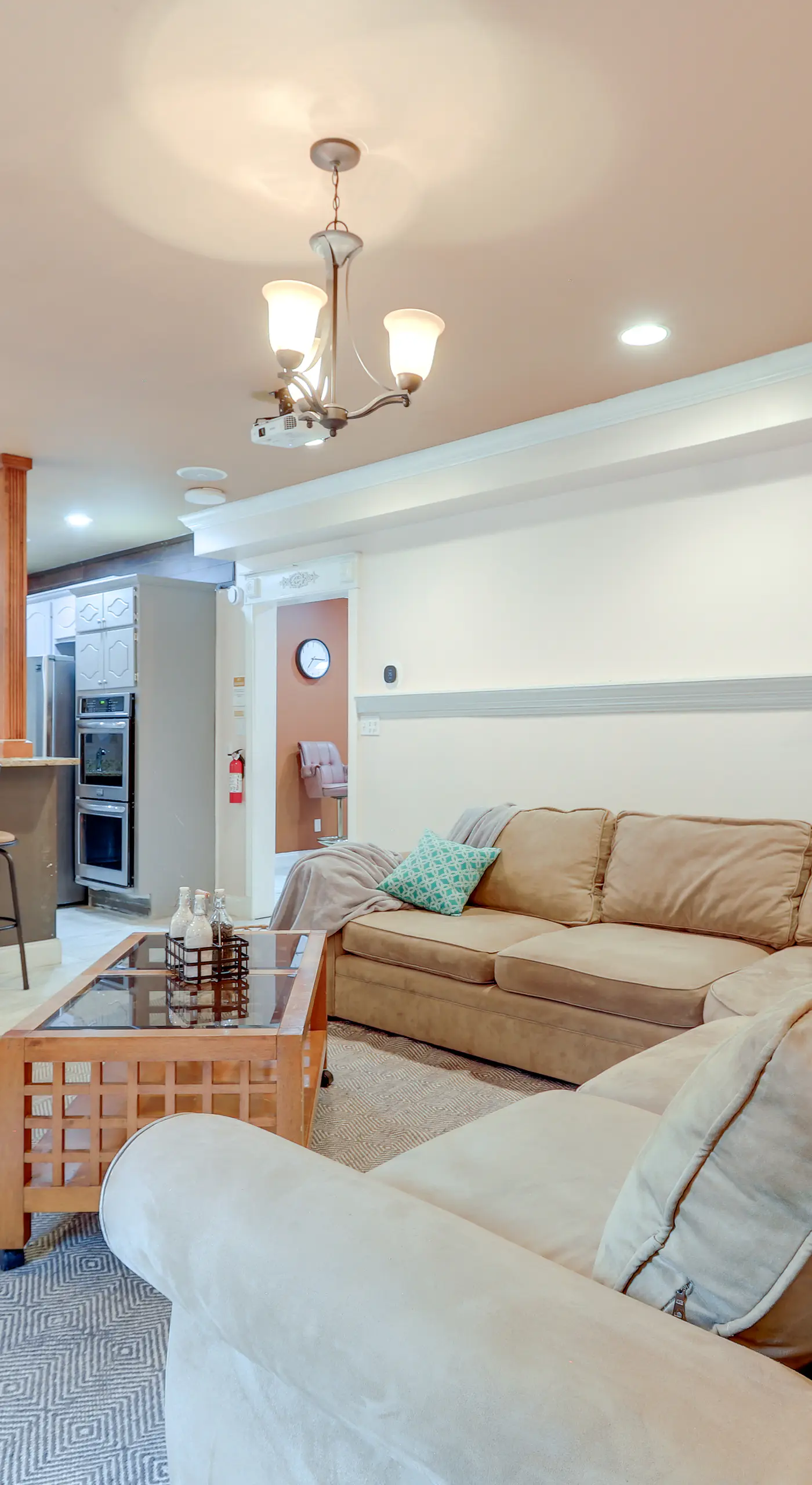 Spacious Stockbridge Manor: Pool Table, 2 Kitchens