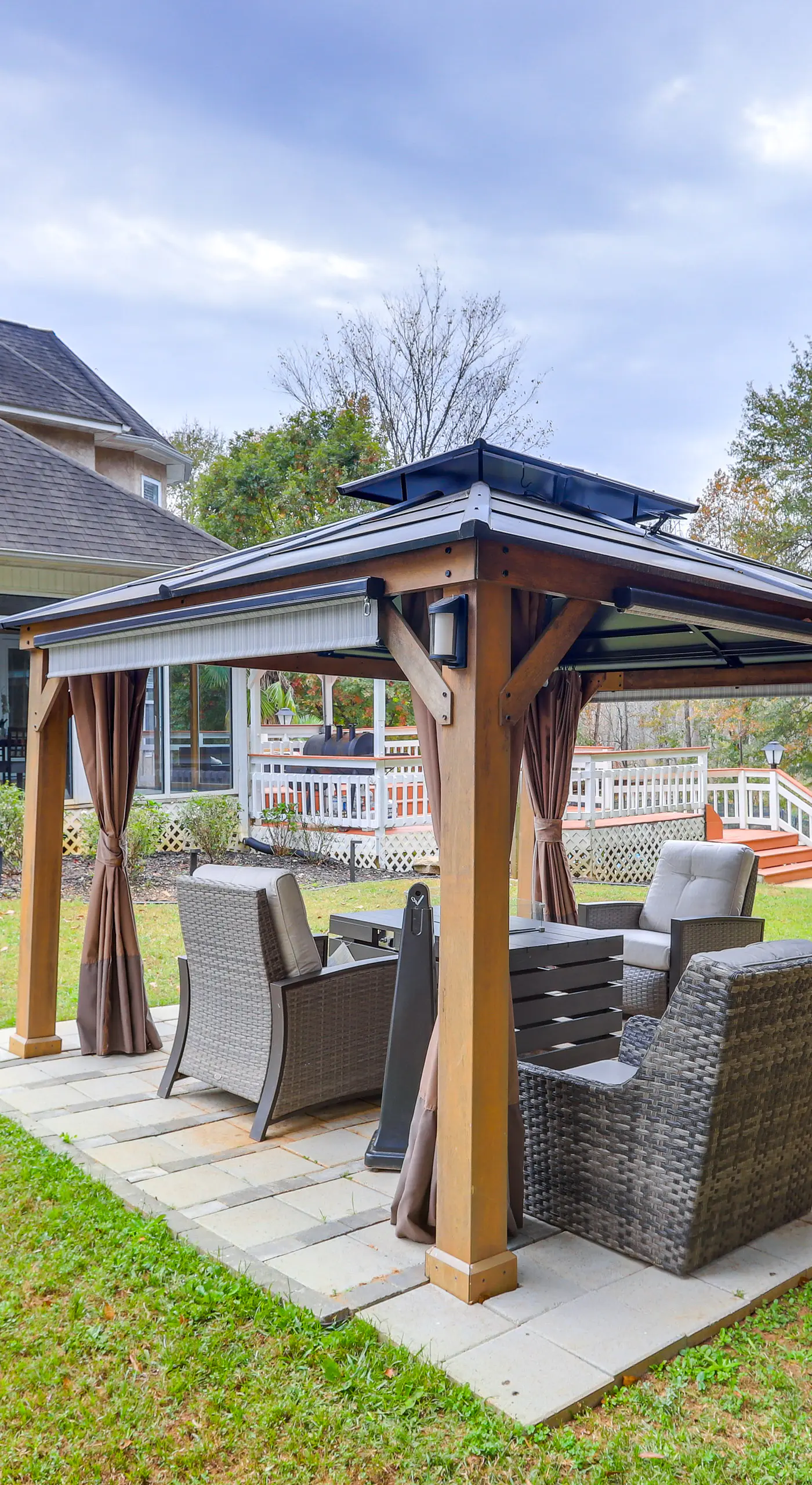 Spacious Stockbridge Manor: Pool Table, 2 Kitchens