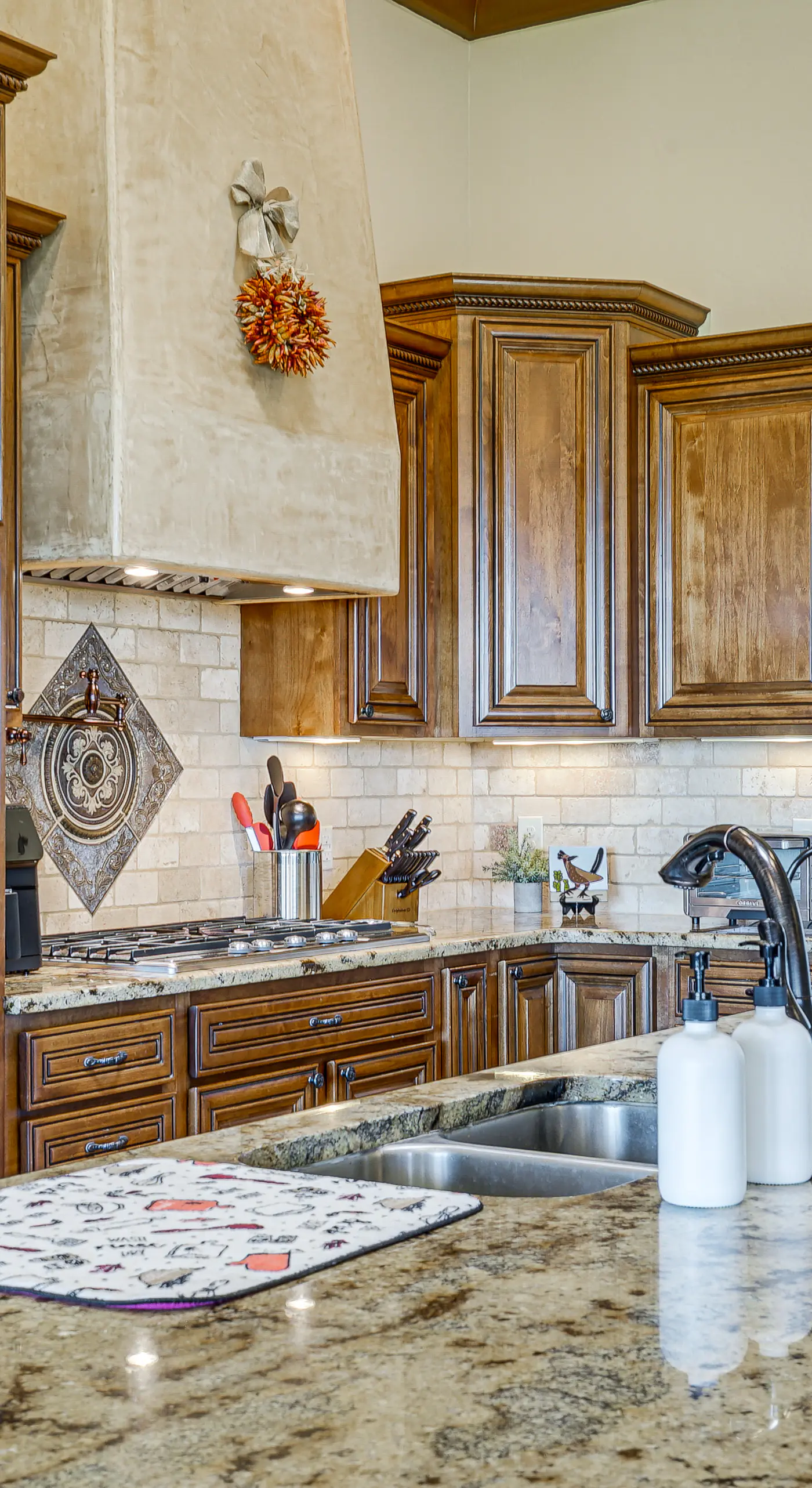 Las Cruces Home w/ Mountain Views & Private Pool!
