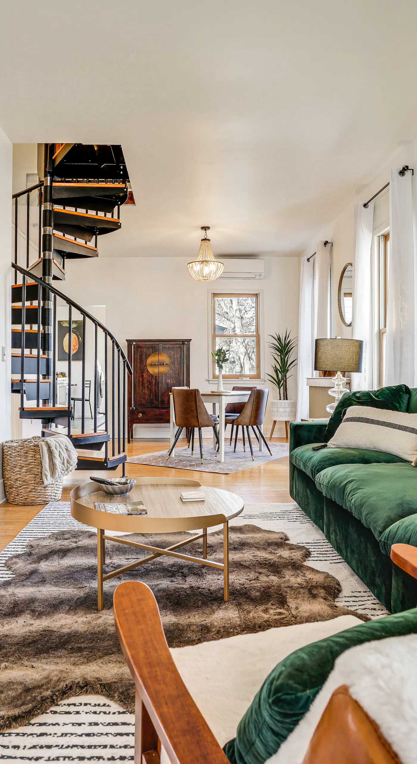 Saint Paul Vacation Rental Near Shopping & Dining!