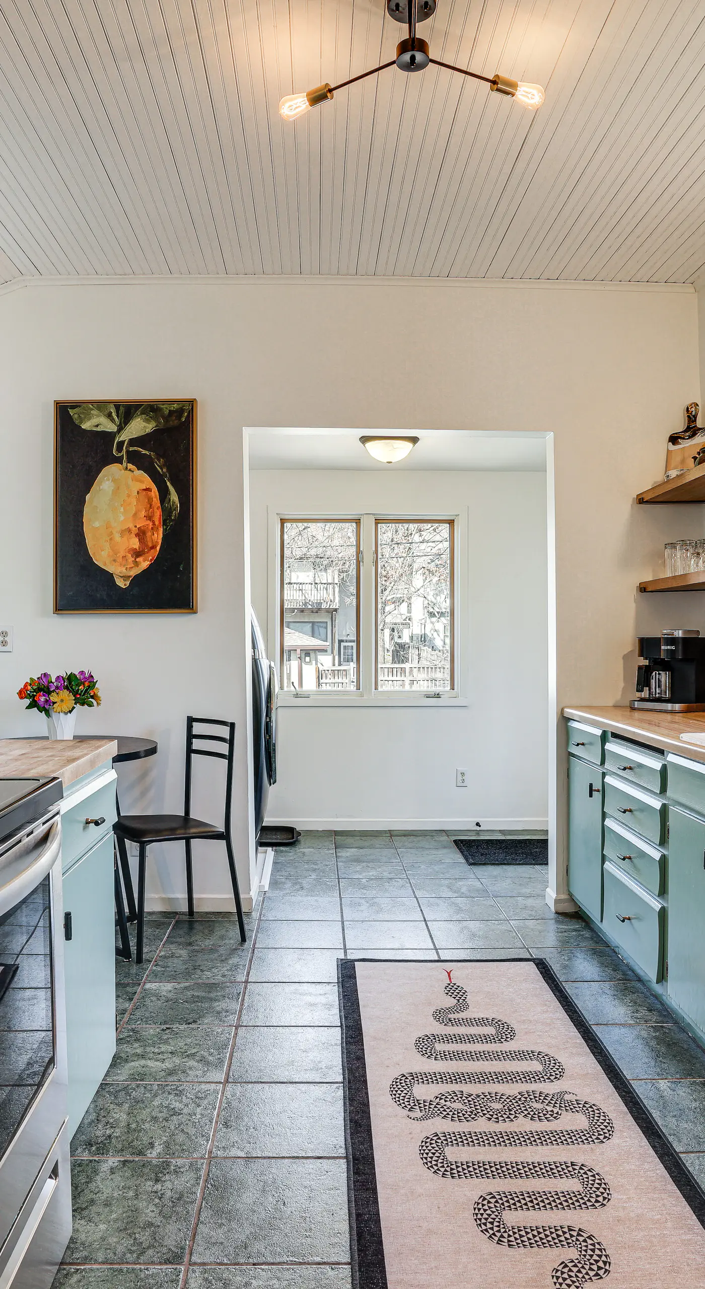 Saint Paul Vacation Rental Near Shopping & Dining!