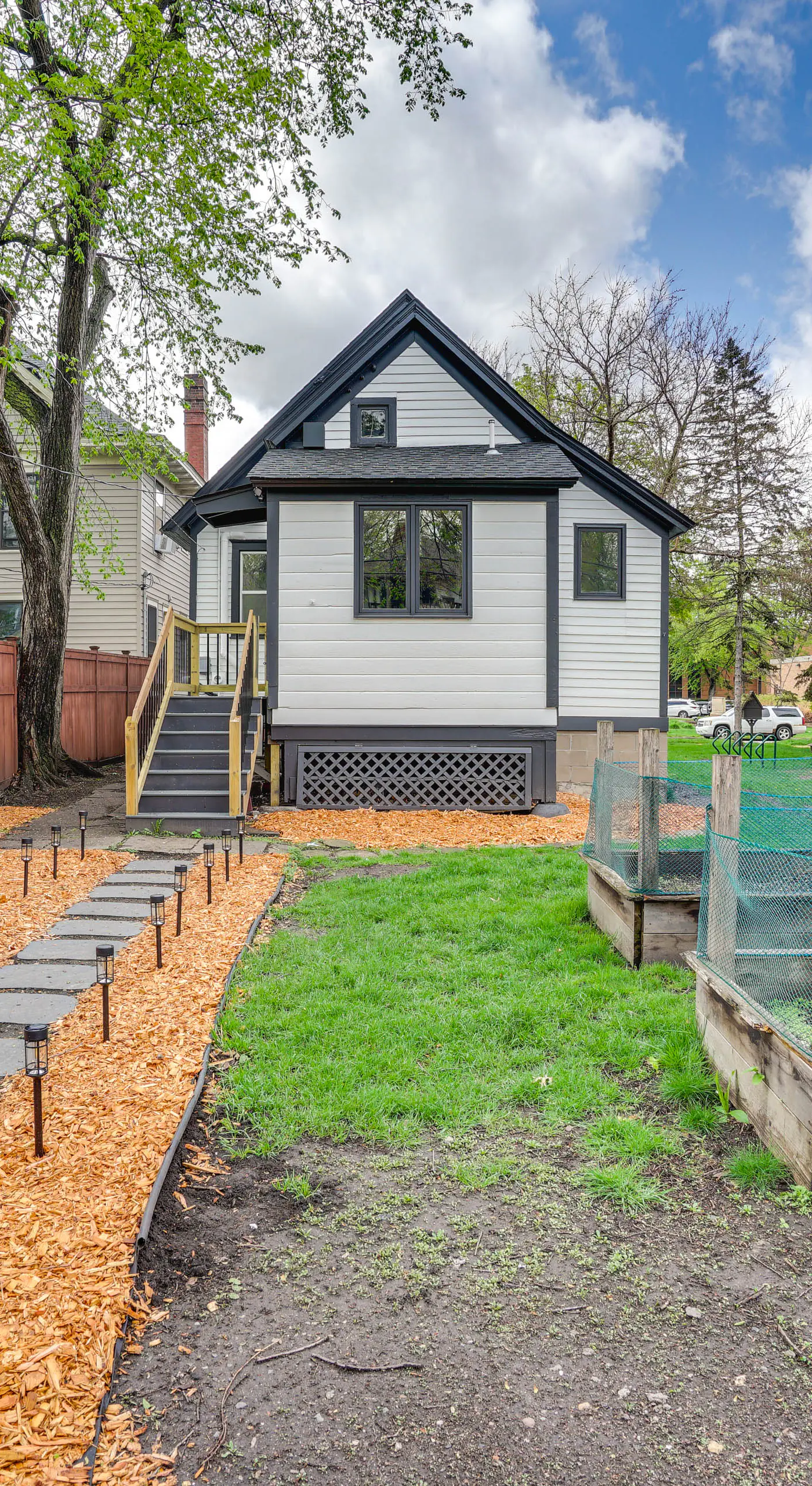 Saint Paul Vacation Rental Near Shopping & Dining!