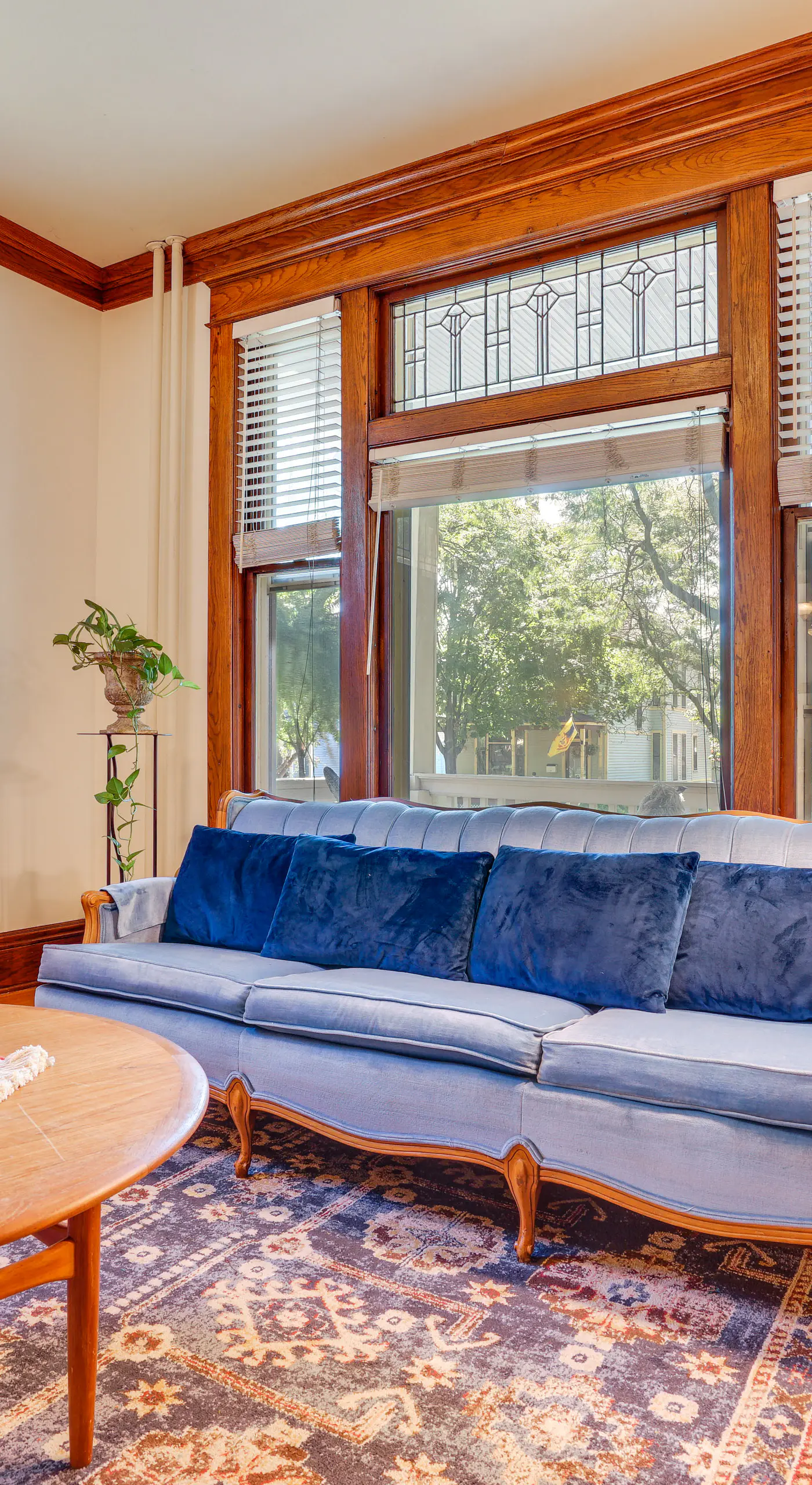 Walk to Selby Ave! Historic Cathedral Hill Unit