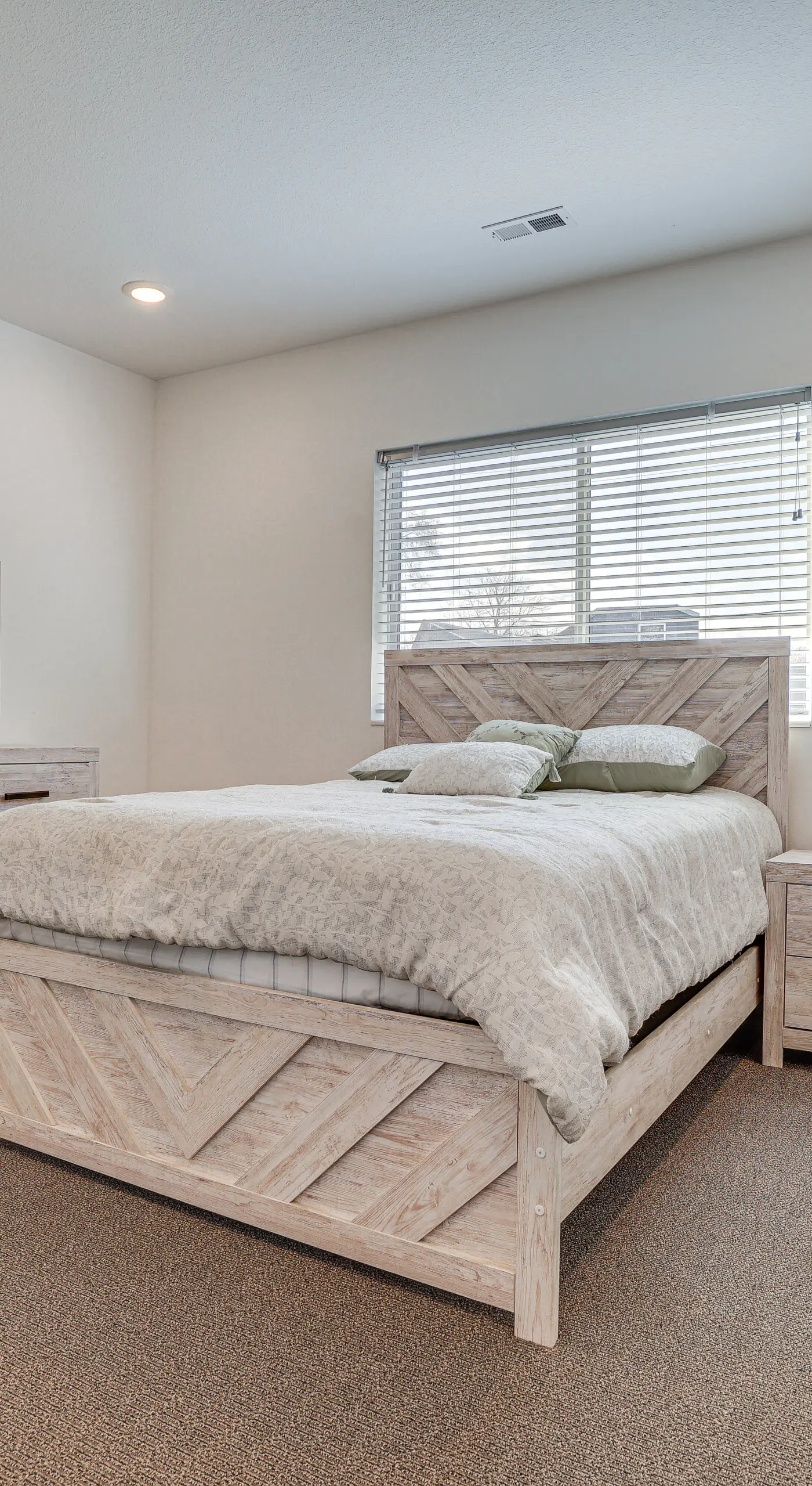 < 2 Mi to Dtwn St Paul! West Side Remote-Work Hub