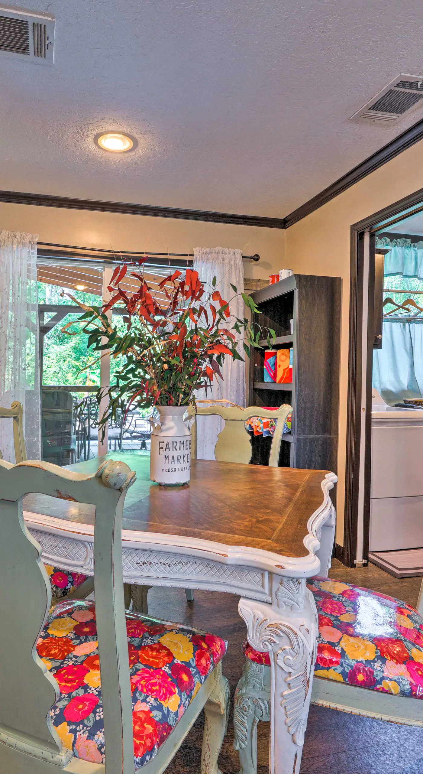 Pet-Friendly Home w/ Deck in Broken Bow!