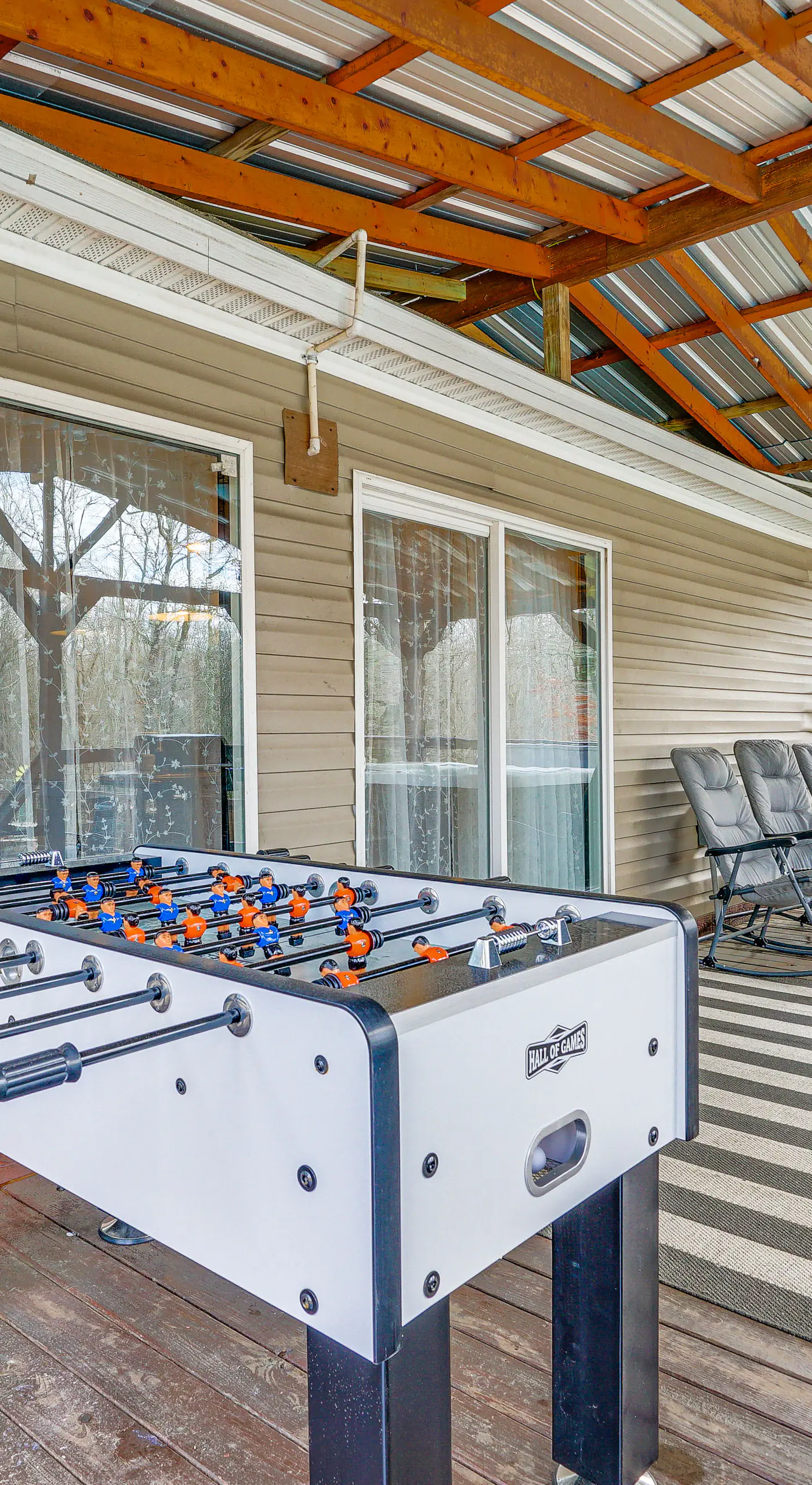 Pet-Friendly Home w/ Deck in Broken Bow!