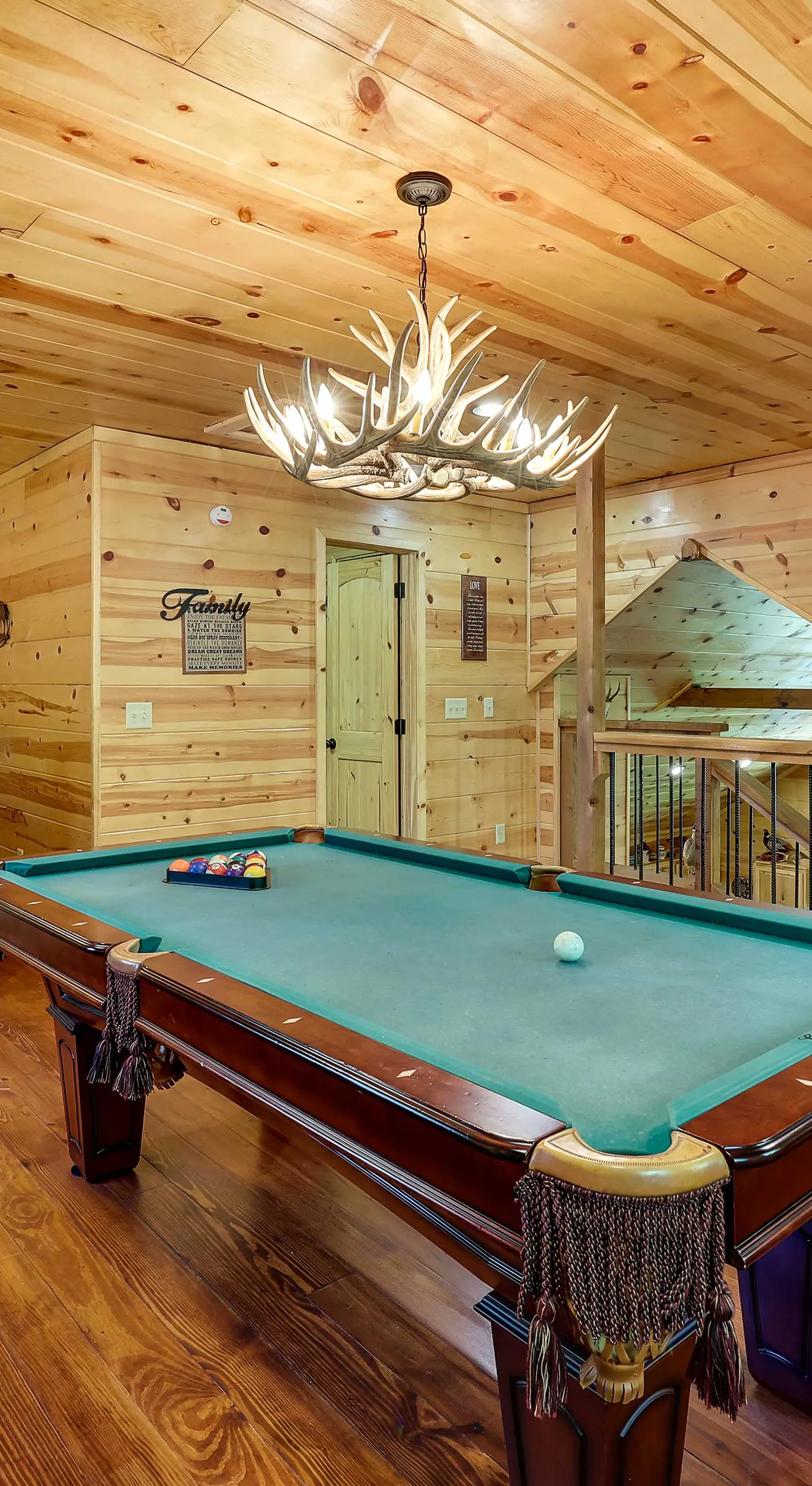 Pet-Friendly Broken Bow Cabin w/ Fire Pit!