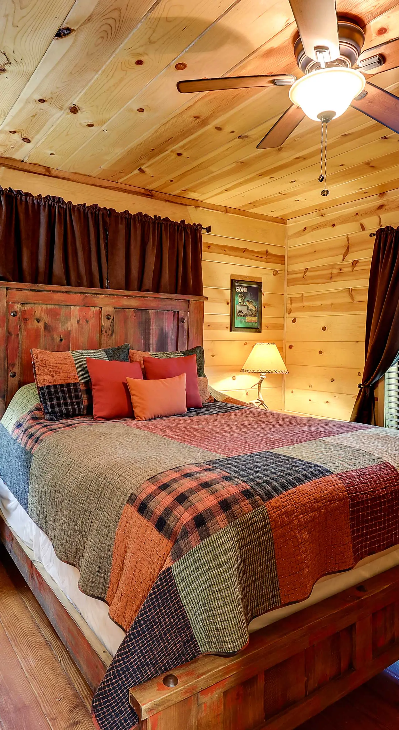 Pet-Friendly Broken Bow Cabin w/ Fire Pit!