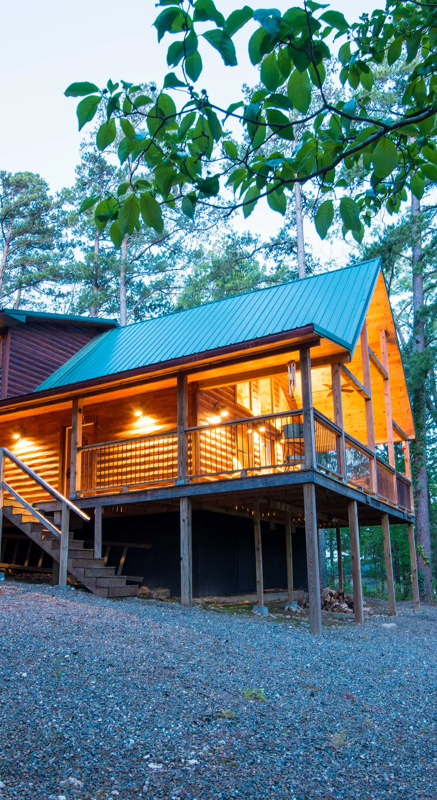 Pet-Friendly Broken Bow Cabin w/ Fire Pit!