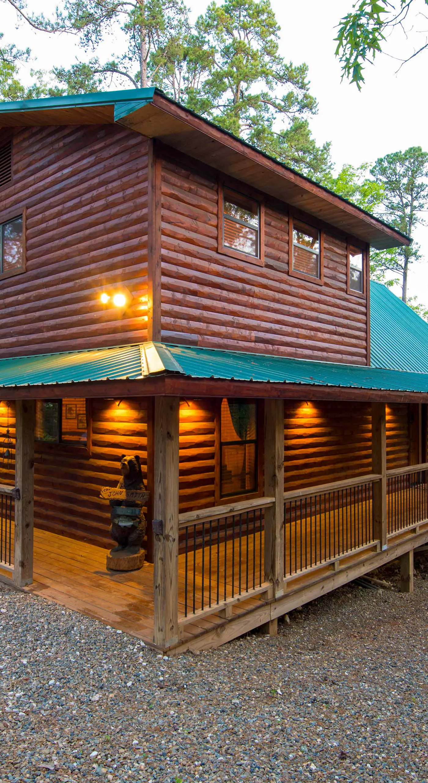 Pet-Friendly Broken Bow Cabin w/ Fire Pit!