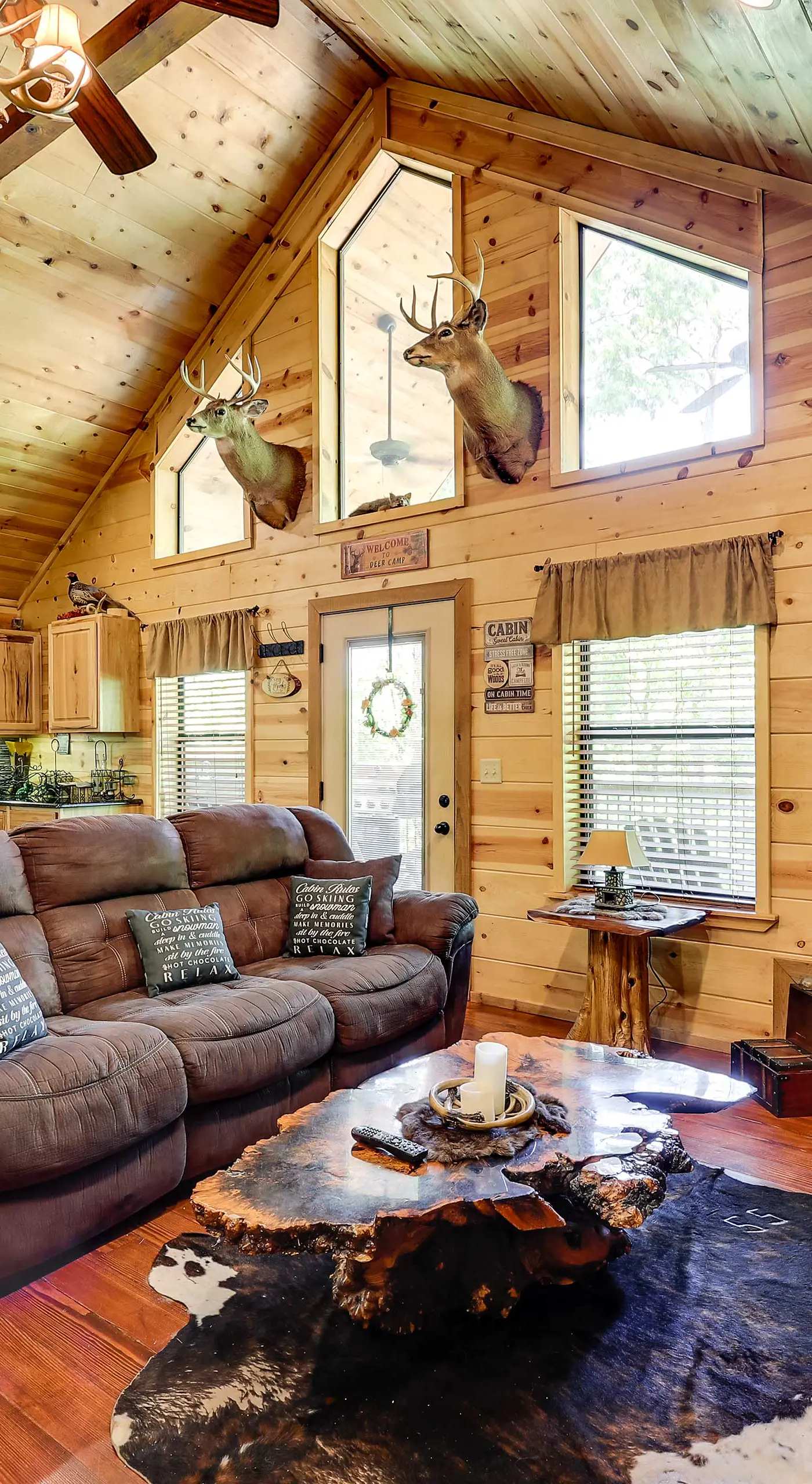 Pet-Friendly Broken Bow Cabin w/ Fire Pit!