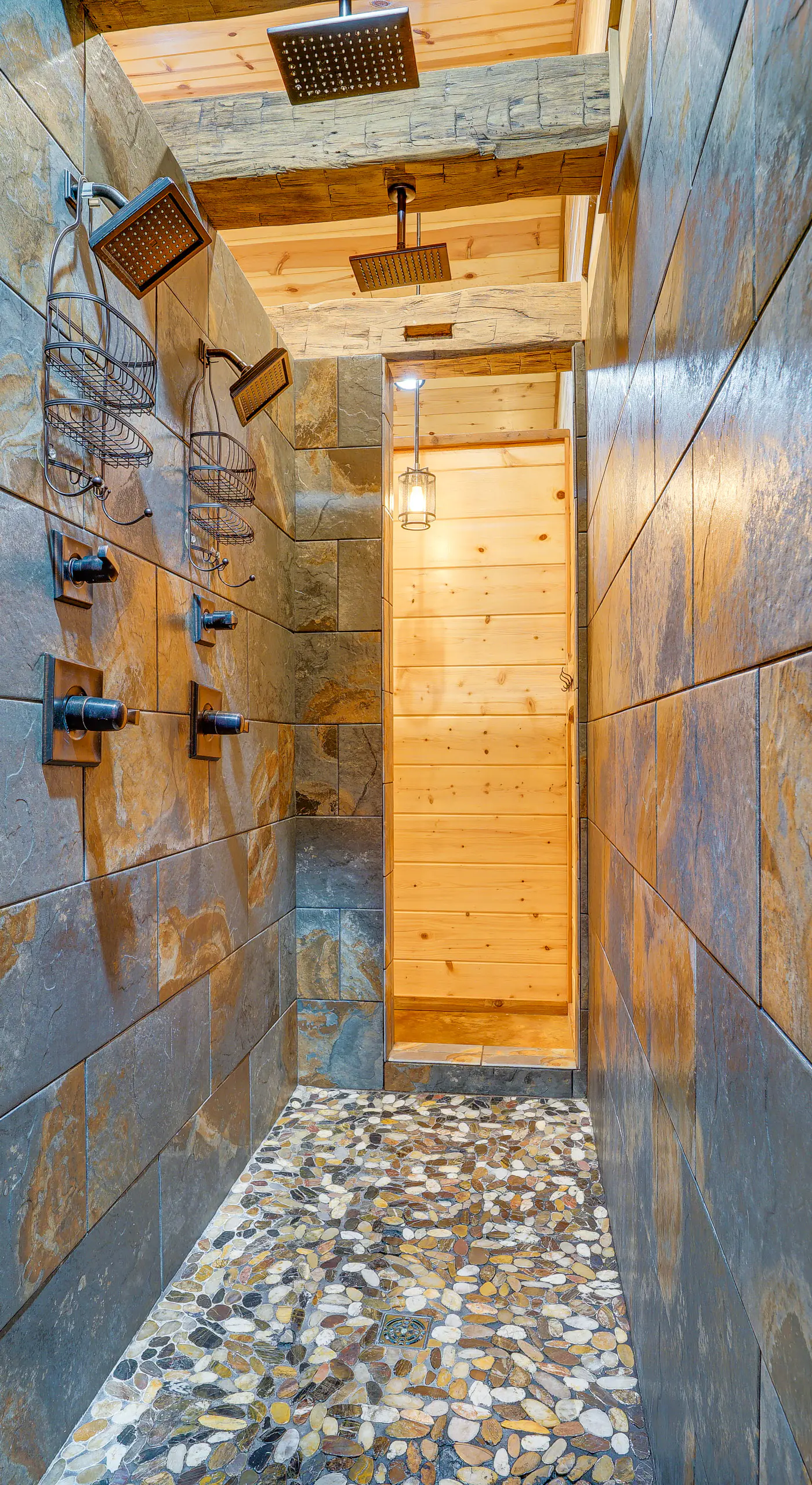 Broken Bow Cabin: Hot Tub, Fire Pit & 7 Mi to Lake