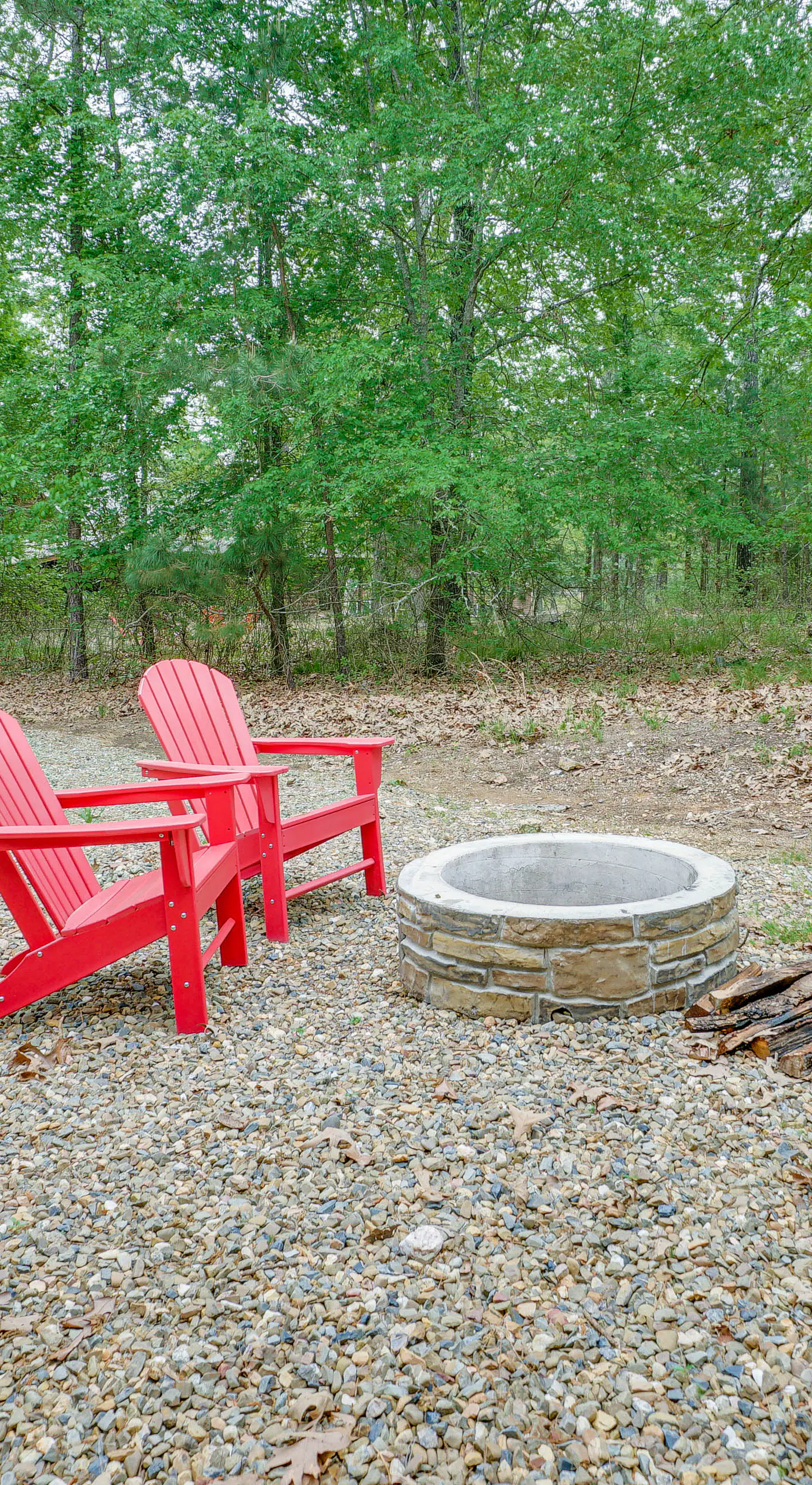 Broken Bow Cabin: Hot Tub, Fire Pit & 7 Mi to Lake