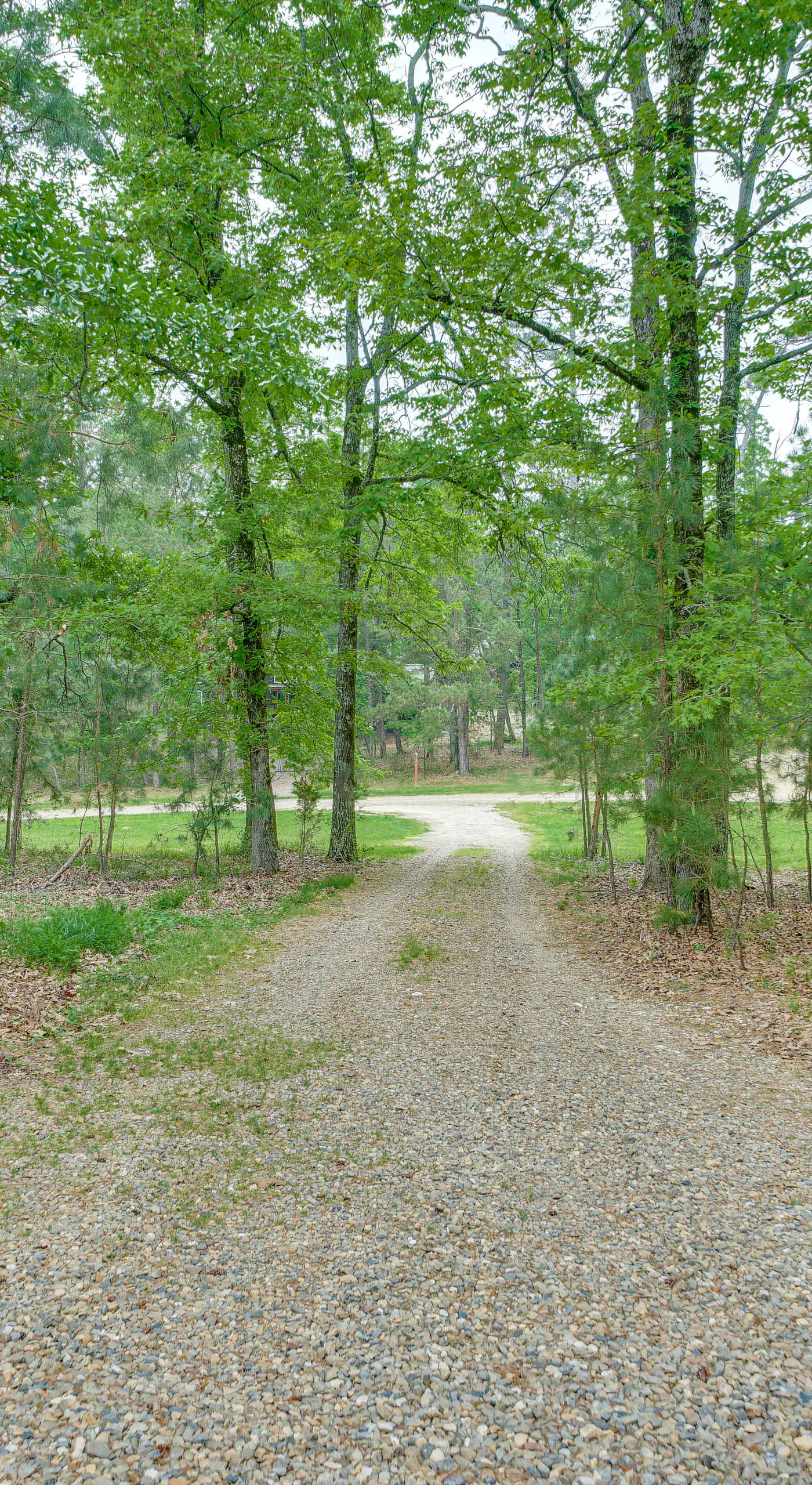 Broken Bow Cabin: Hot Tub, Fire Pit & 7 Mi to Lake