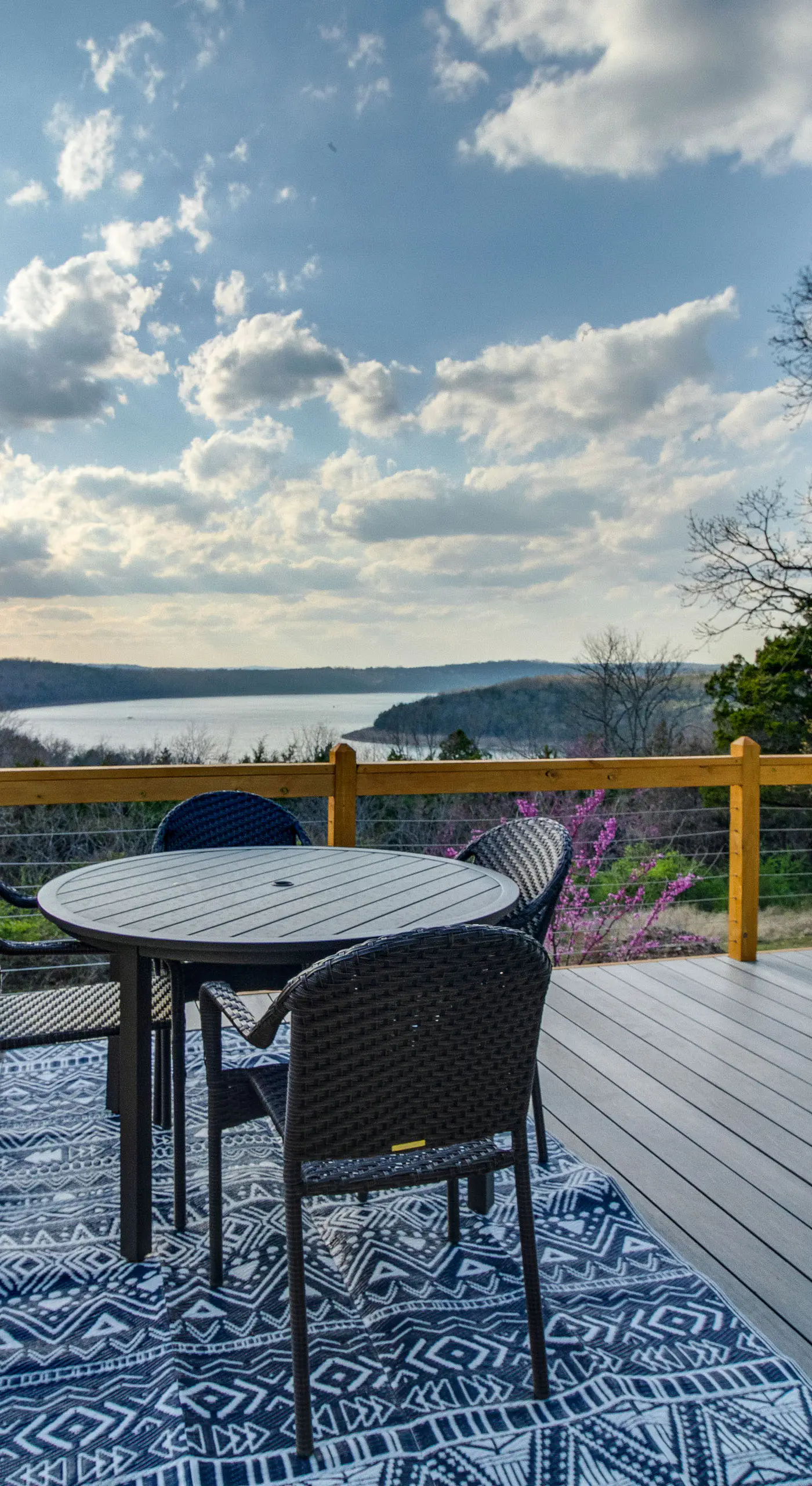 Henderson Cabin w/ Deck & Scenic Lake Views!