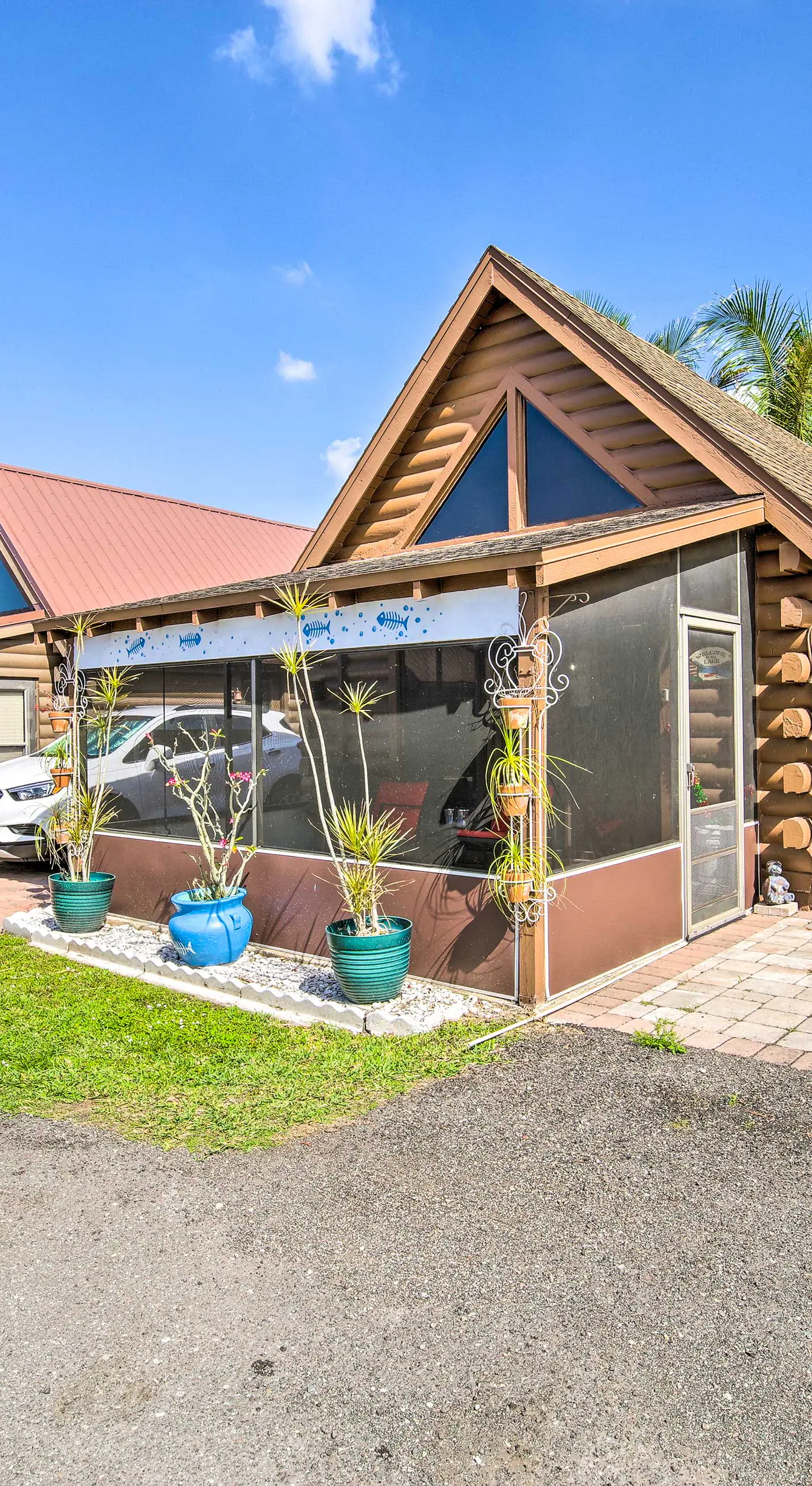 Okeechobee Cabin in Waterfront Community w/ Dock!