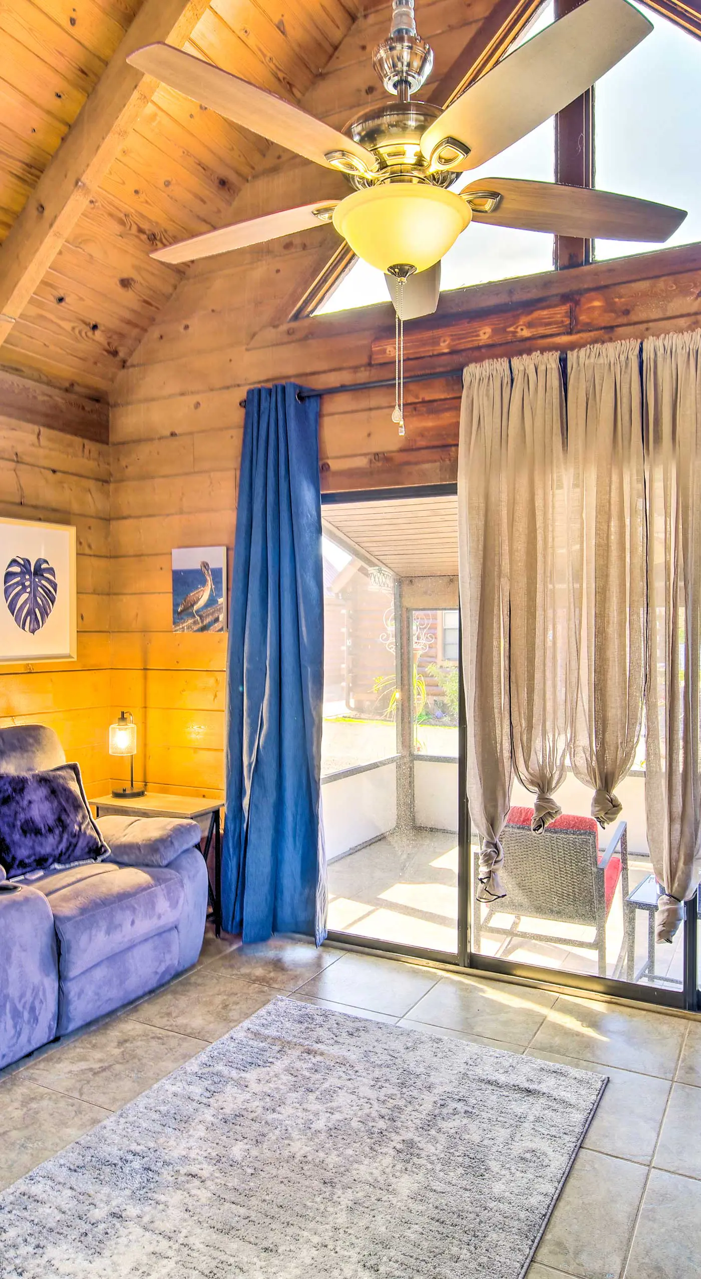 Okeechobee Cabin in Waterfront Community w/ Dock!