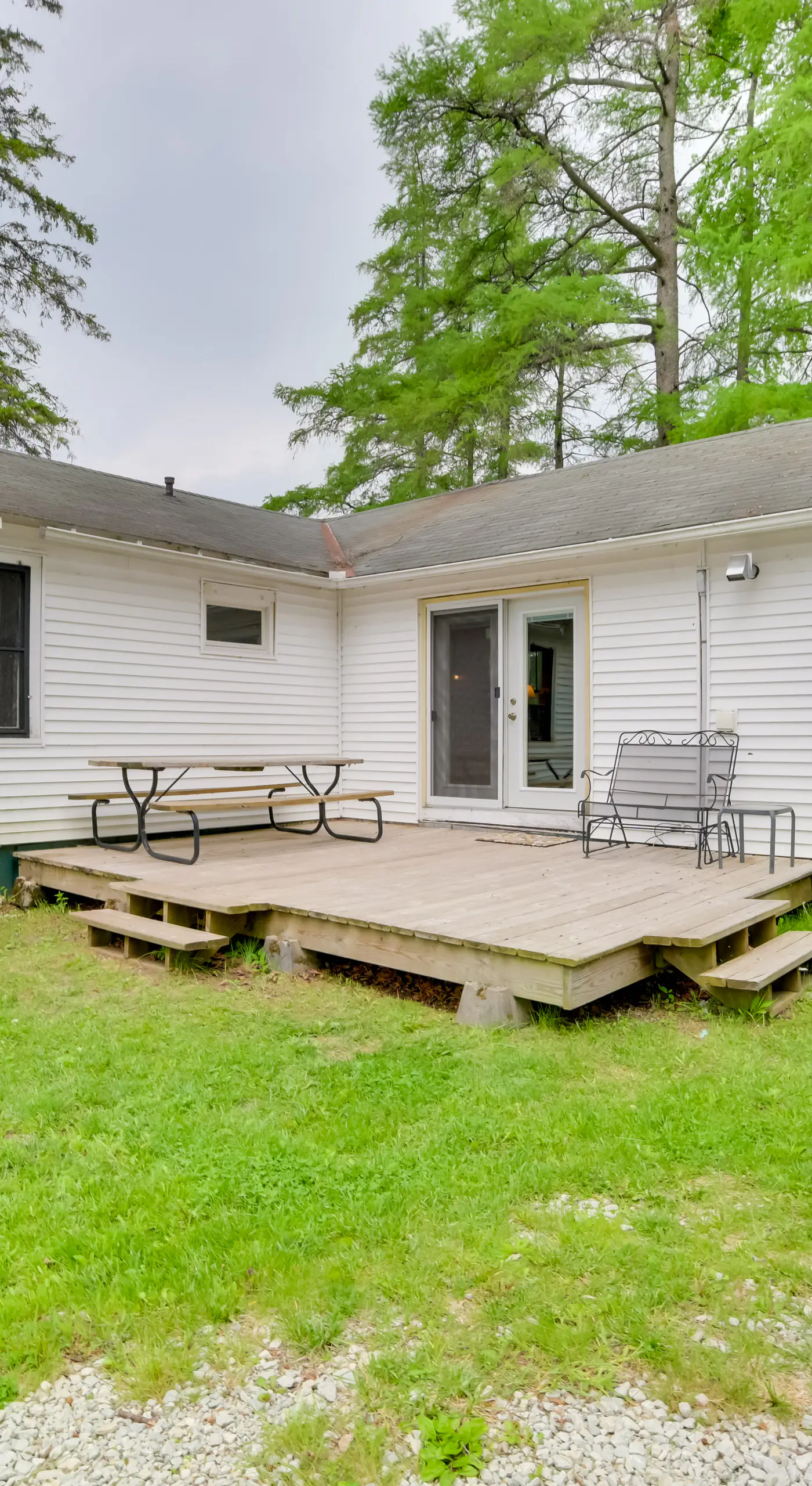 Steps to Lake! Waterfront Cedarville Resort Cabin