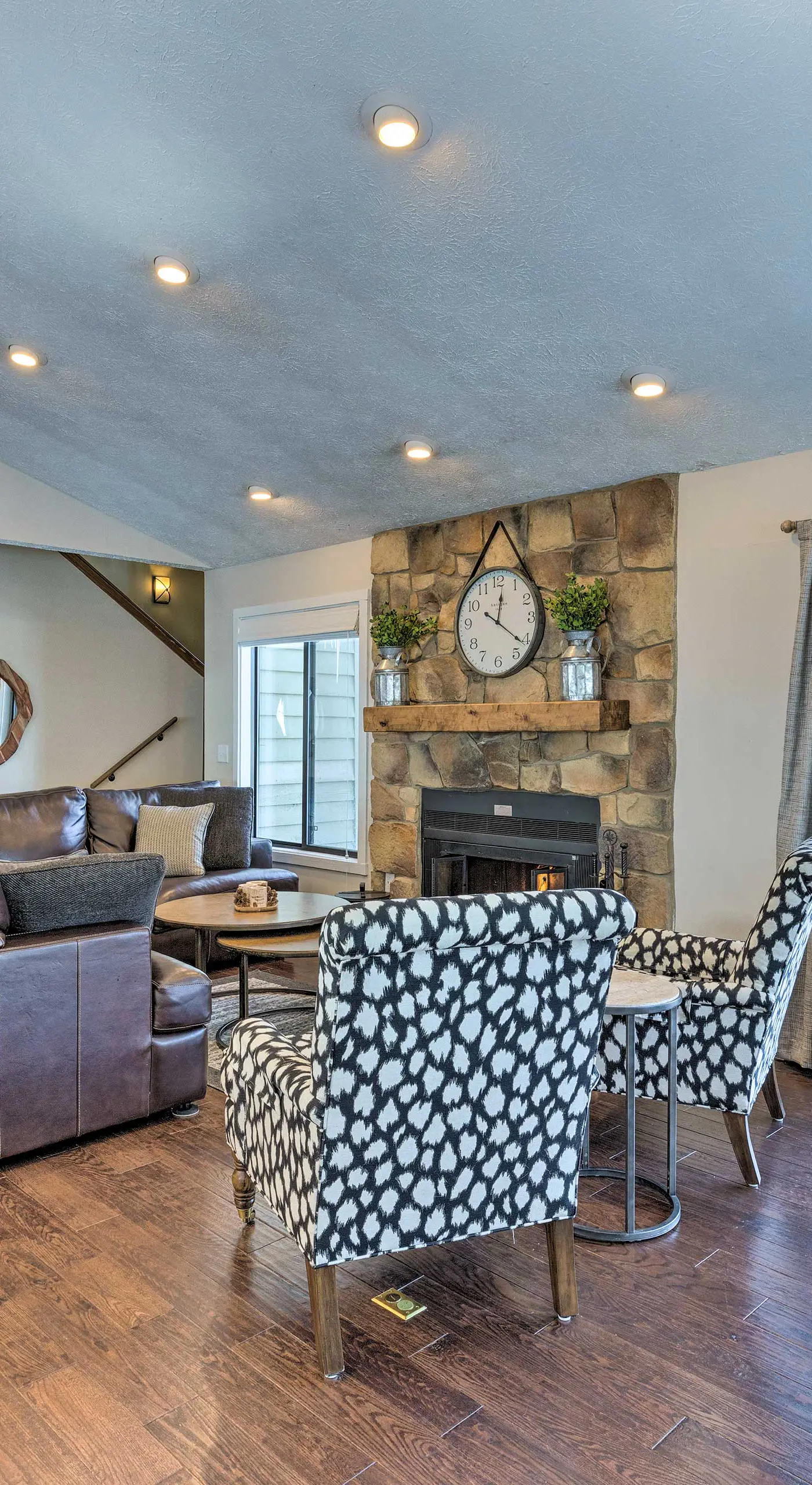 Bright Wintergreen Resort Home; Deck & Grill!
