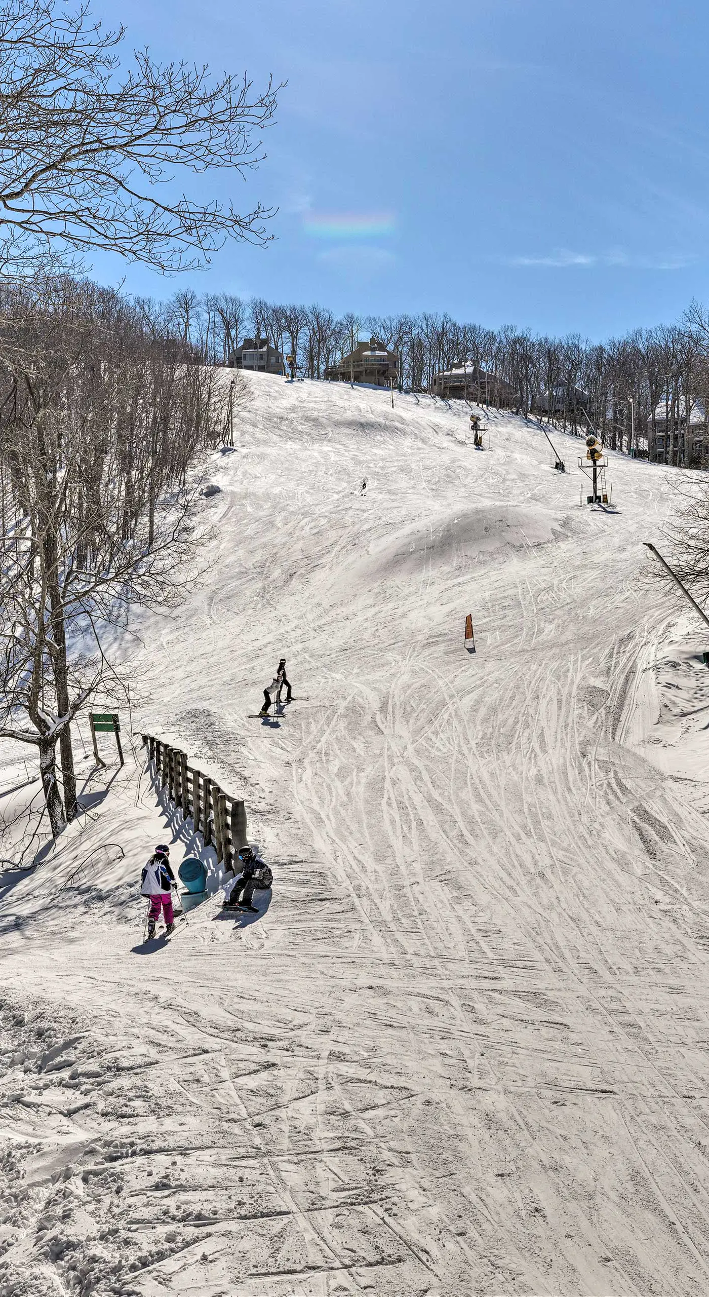 Bright Wintergreen Resort Home; Deck & Grill!