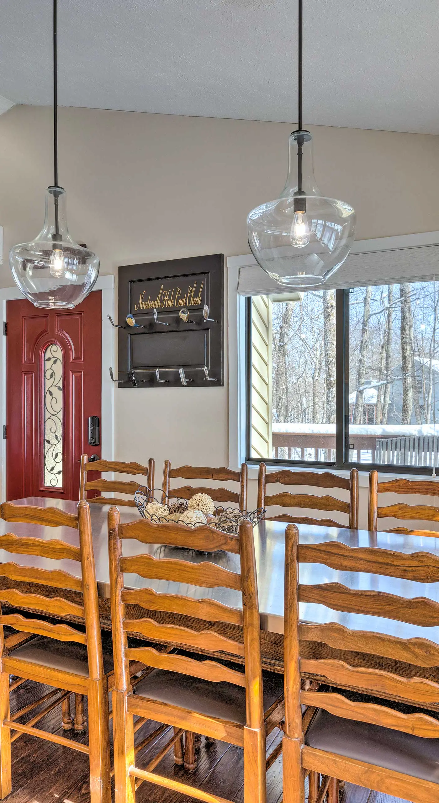 Bright Wintergreen Resort Home; Deck & Grill!